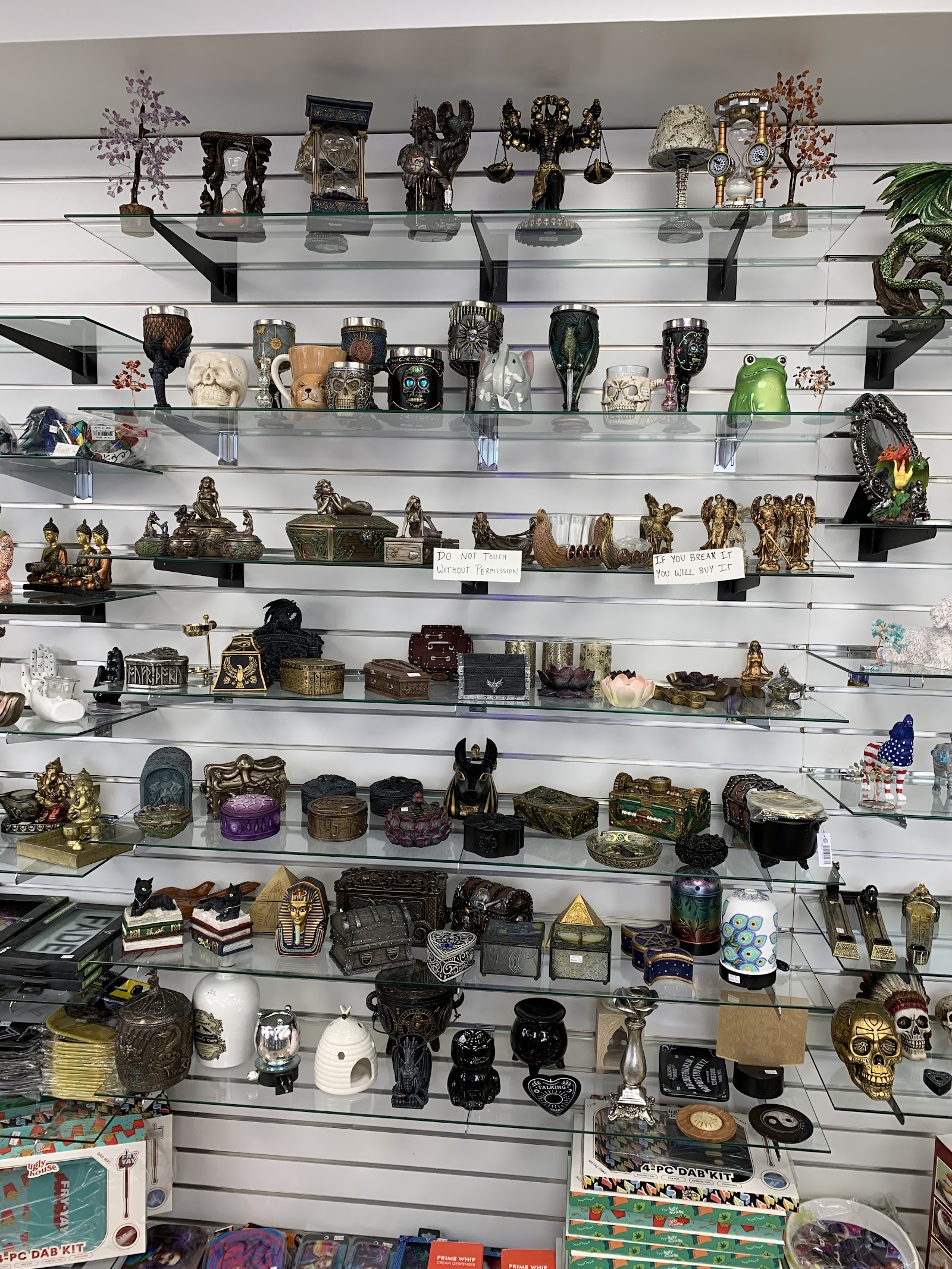 21 Plus Smoke Shop photo 8