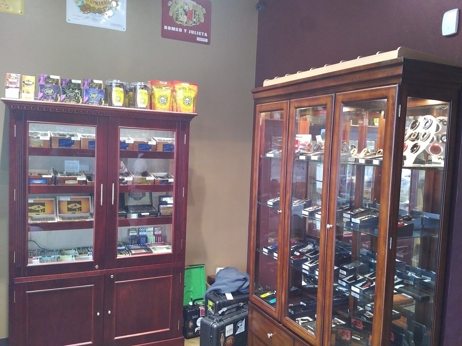 2nd Street Cigars photo 3