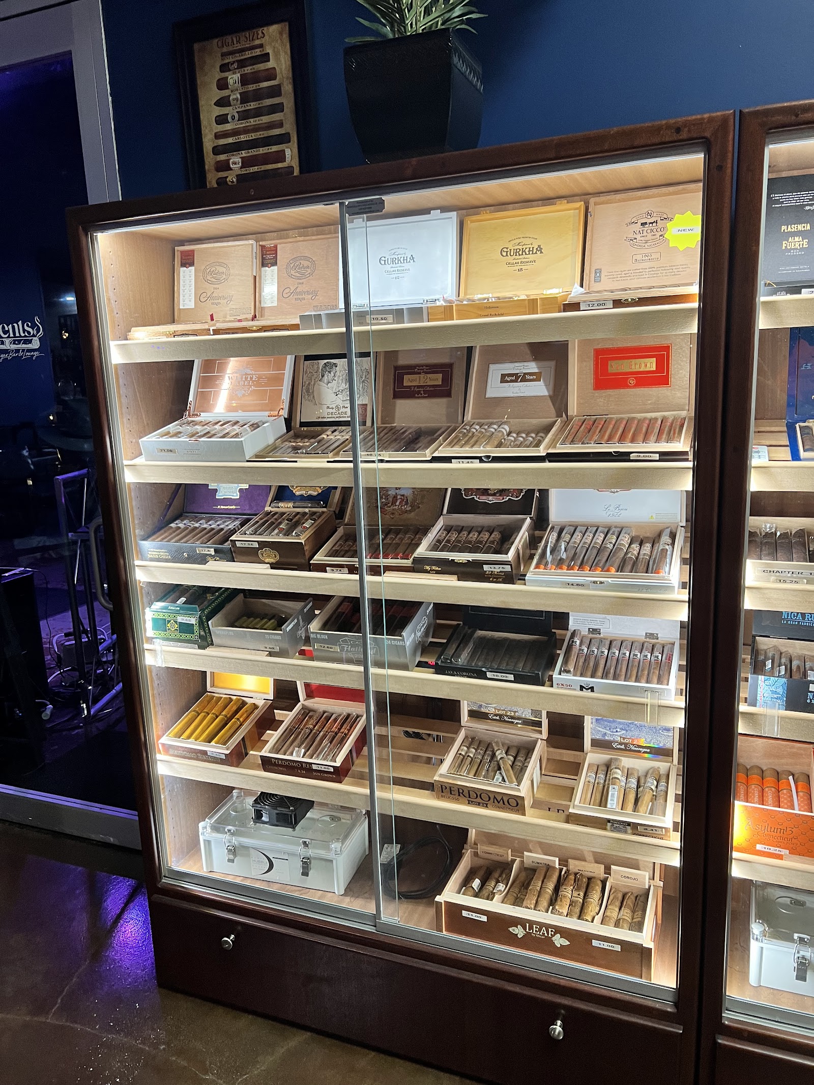 4 Gents Cigar Bar & Lounge photo 5
