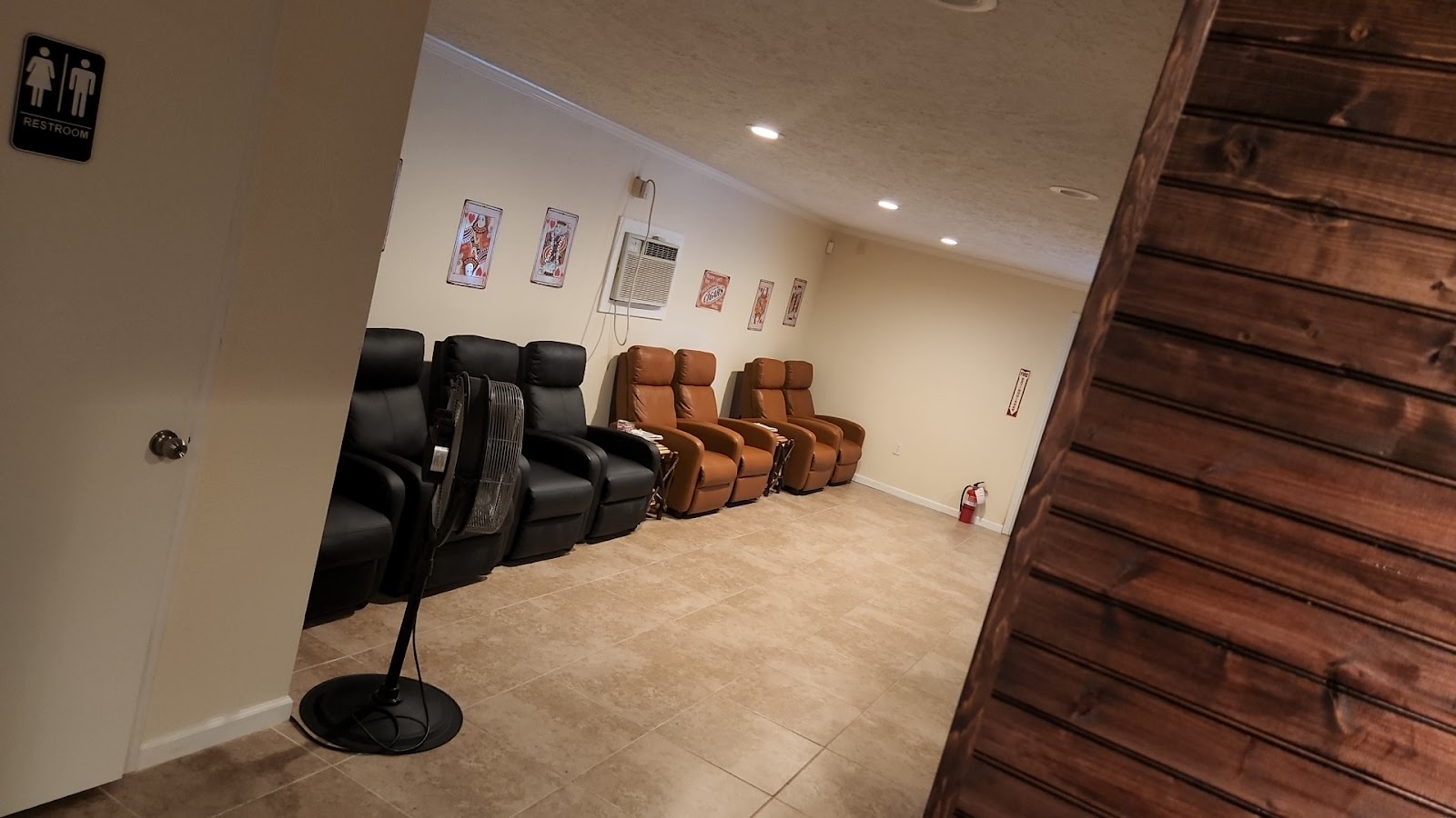 515 Texas Street Cigar Lounge photo 9