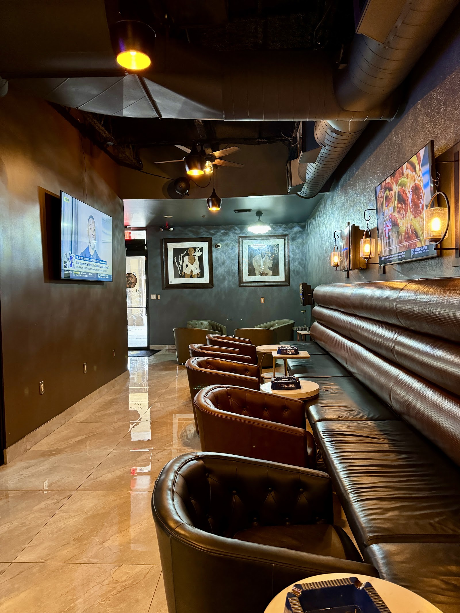 A1 Cigar Lounge photo 3