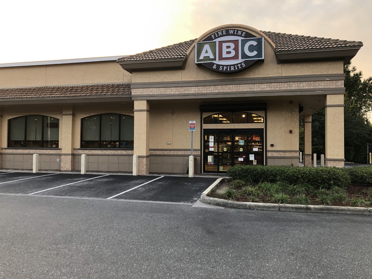 ABC Fine Wine & Spirits #172 - Fernandina Beach photo 10