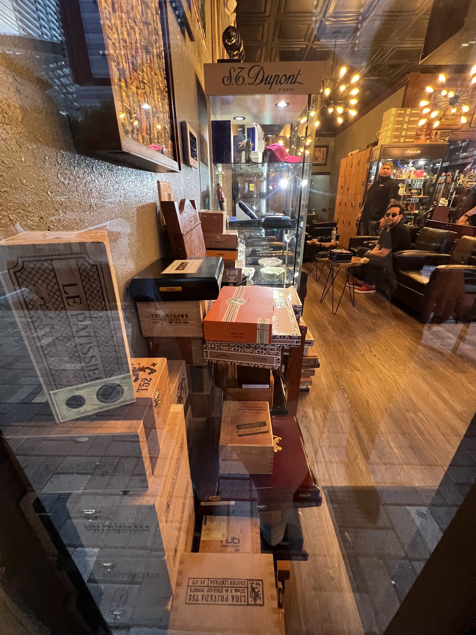 Absolute Cigar Shop photo 3