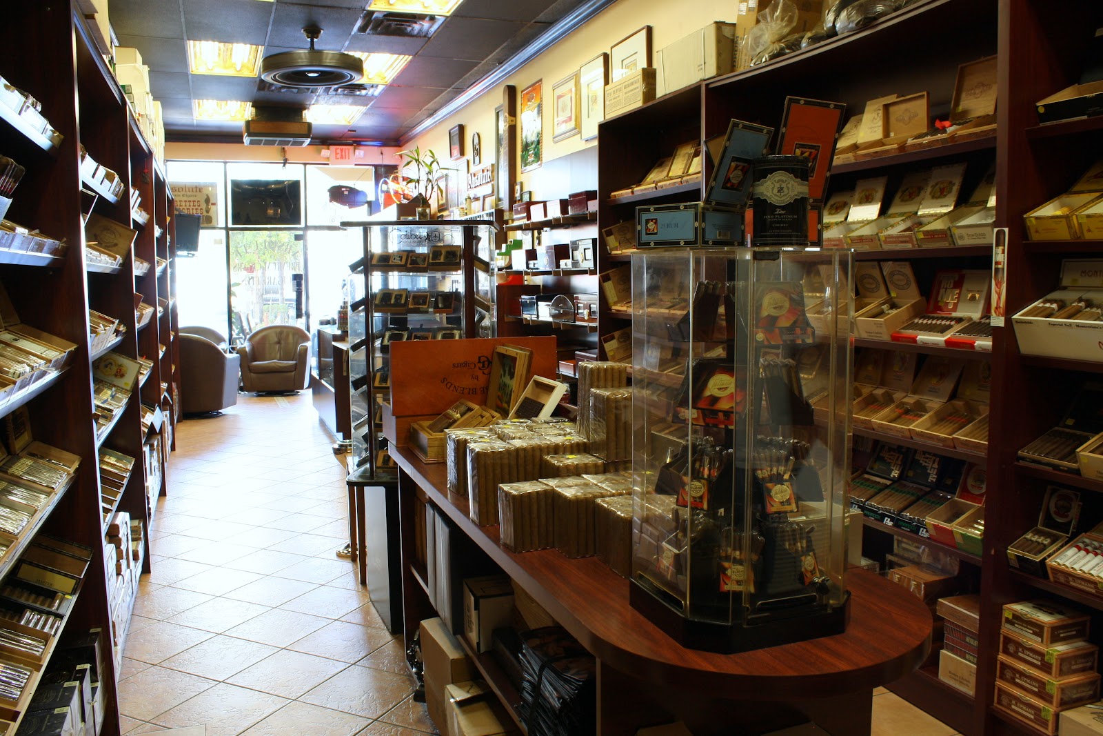 Absolute Cigar Shop photo 4