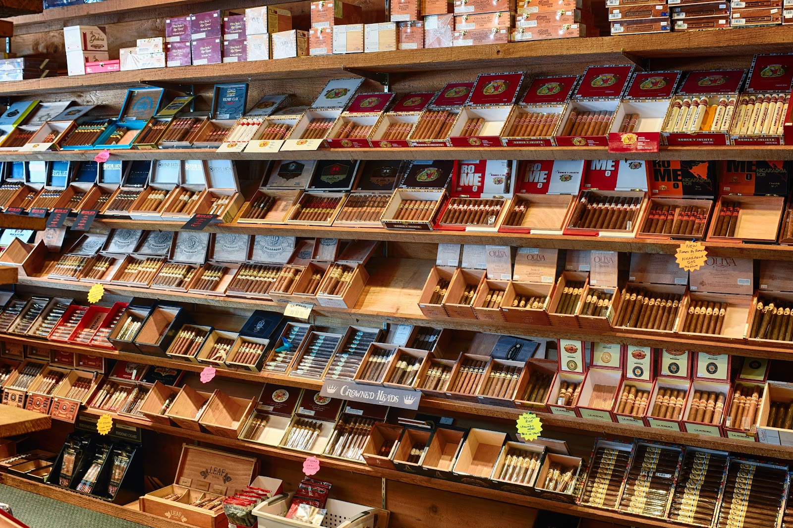 Arlington Cigar & Tobacco (HQ) photo 3