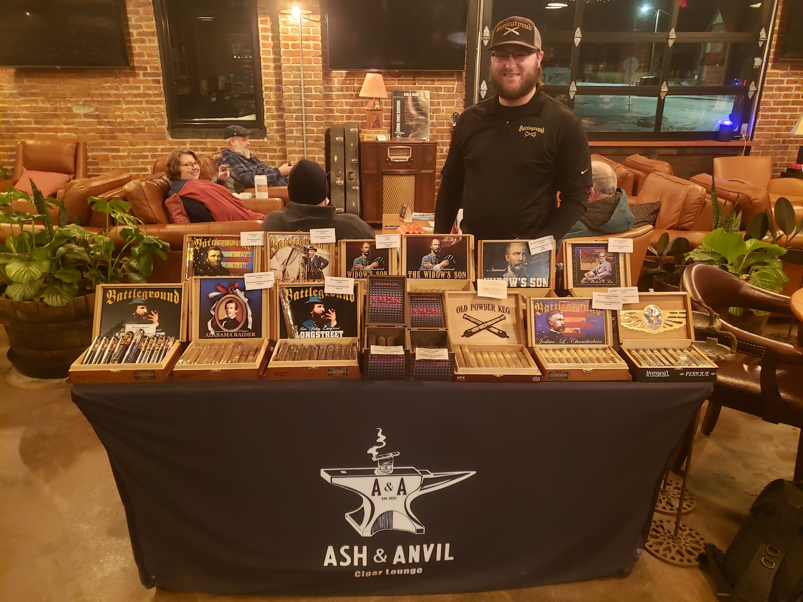Ash & Anvil Cigars photo 7