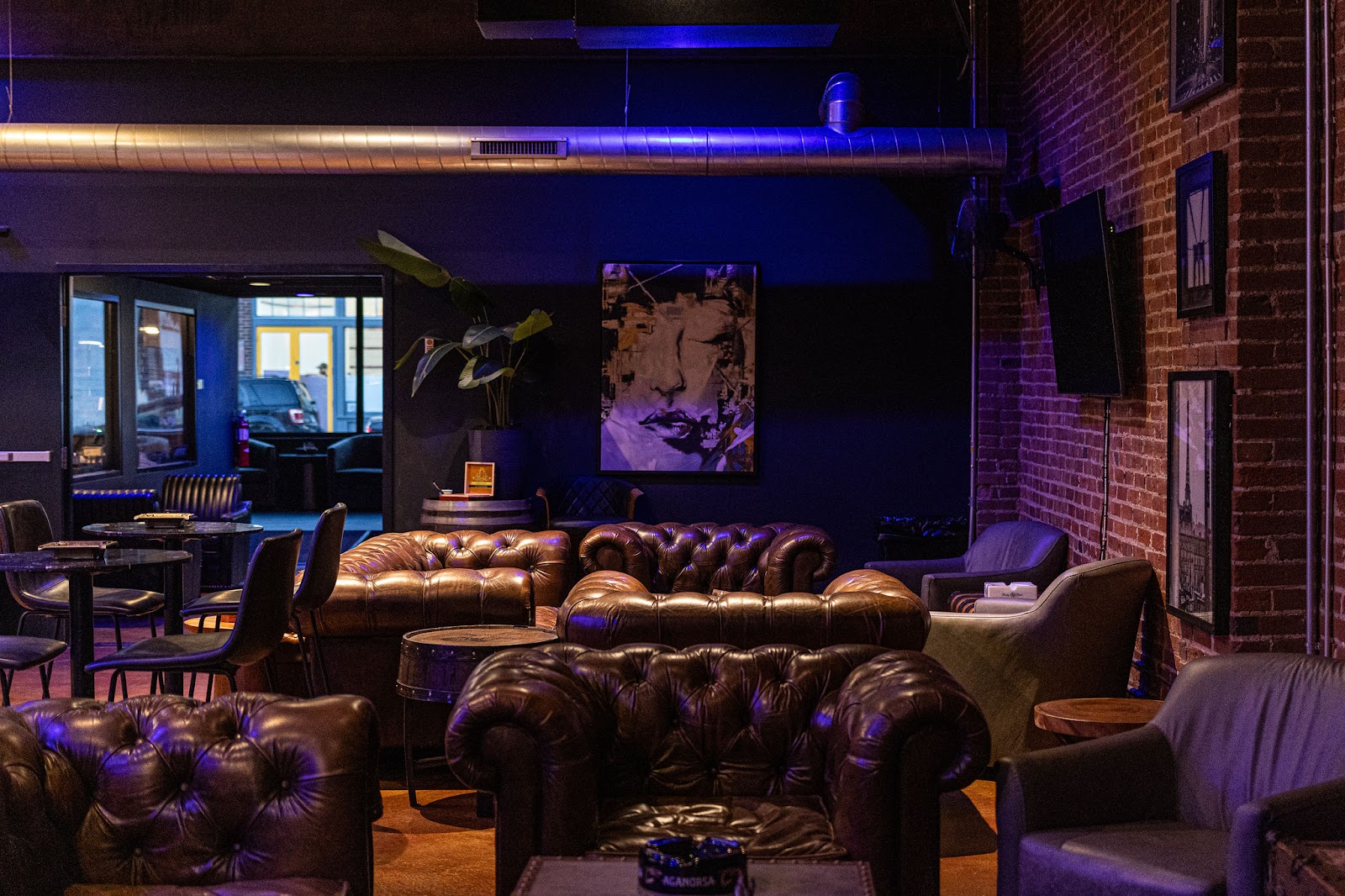 Ash Cigar & Bar Lounge photo 2