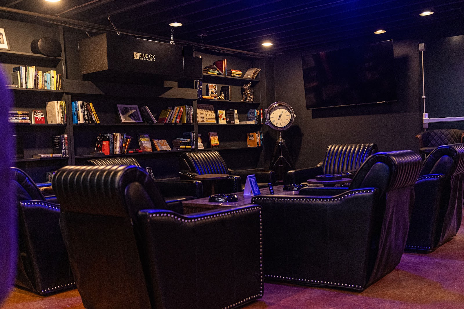 Ash Cigar & Bar Lounge photo 3