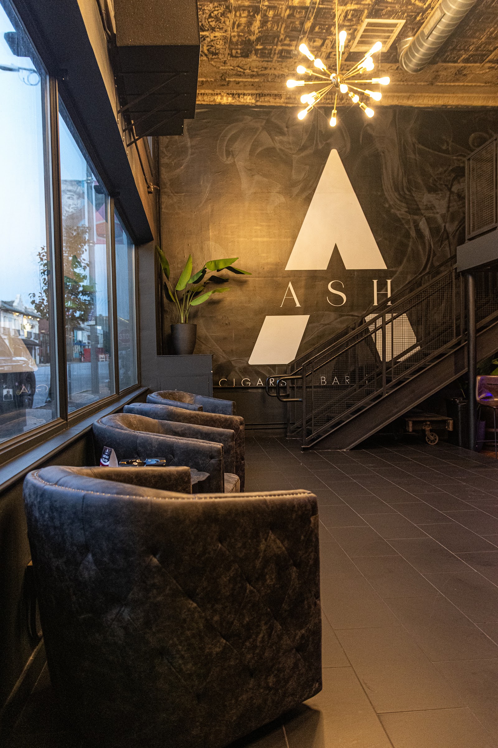Ash Cigar & Bar Lounge photo 6