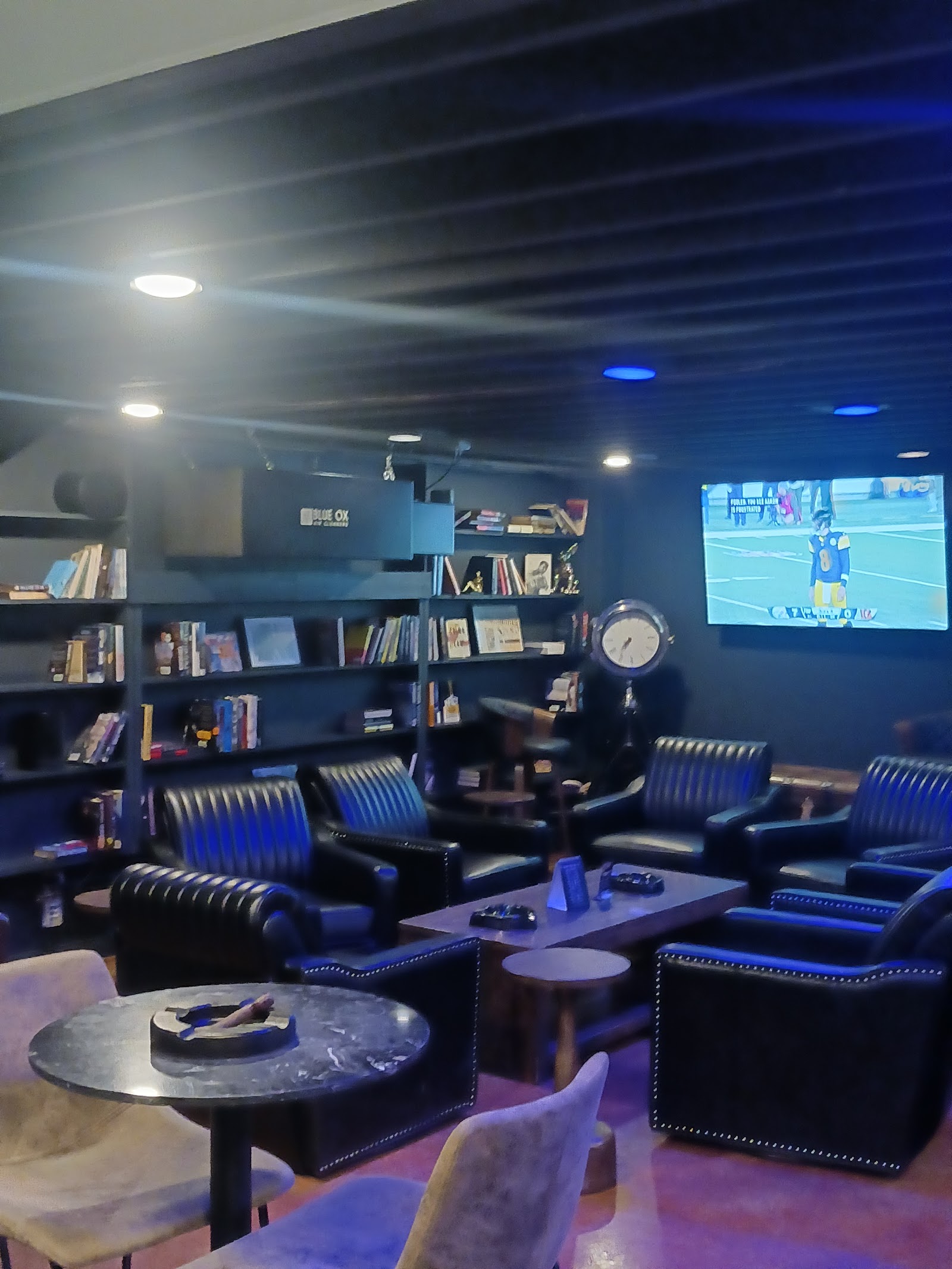 Ash Cigar & Bar Lounge photo 7