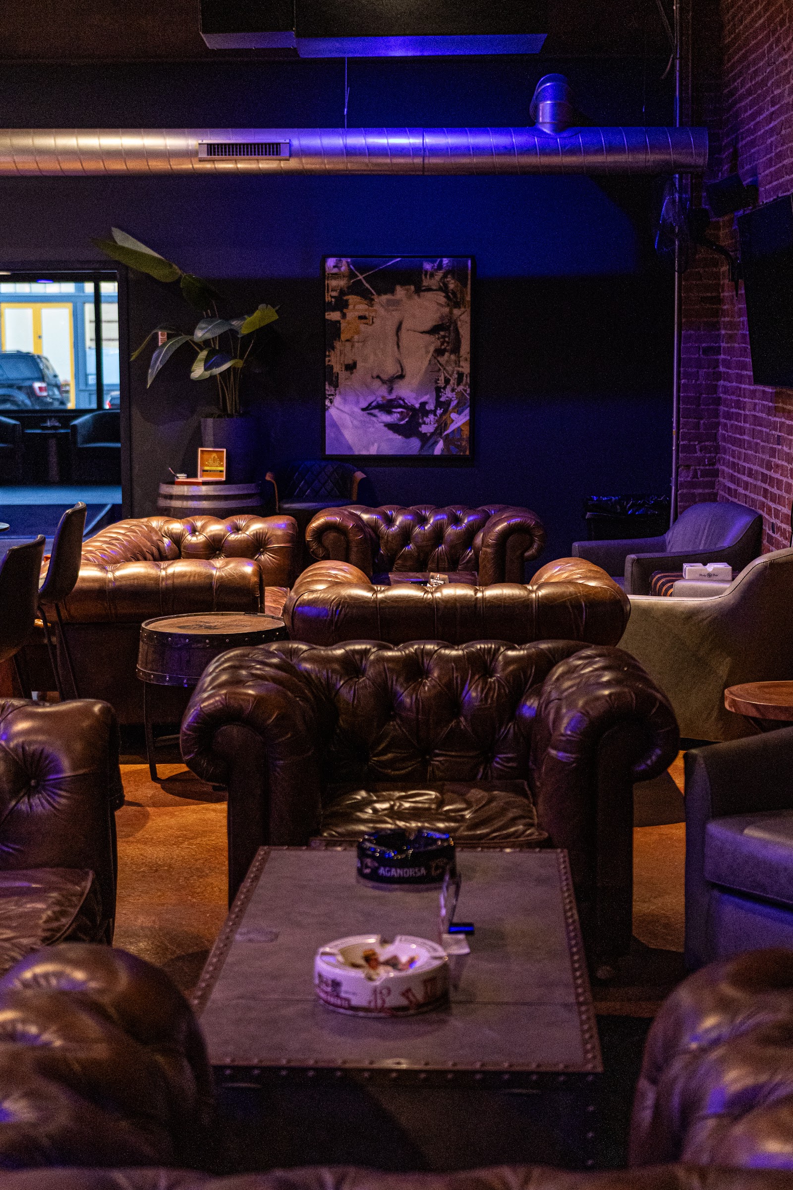 Ash Cigar & Bar Lounge photo 10