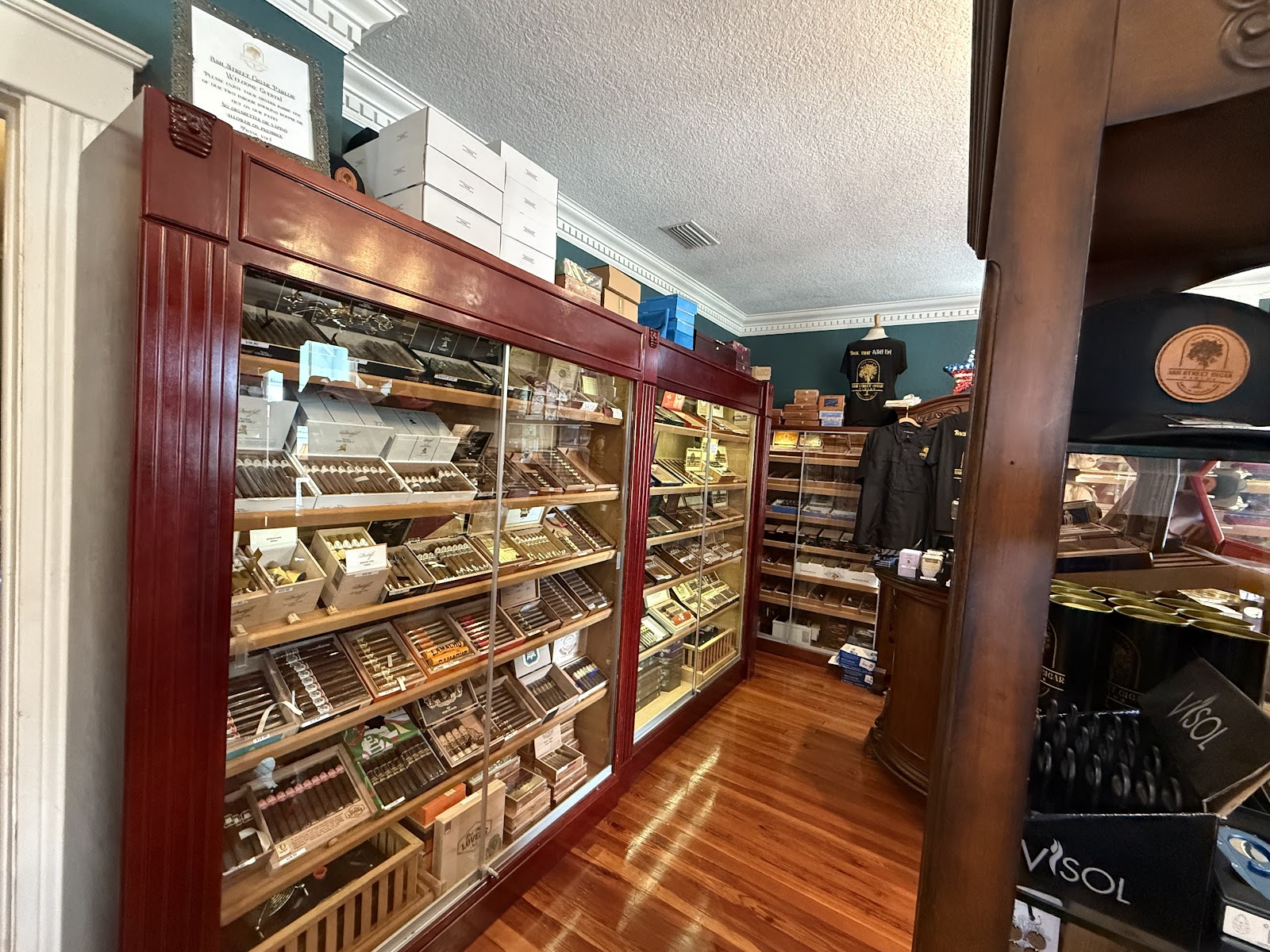 Ash Street Cigar Parlor LLC photo 3