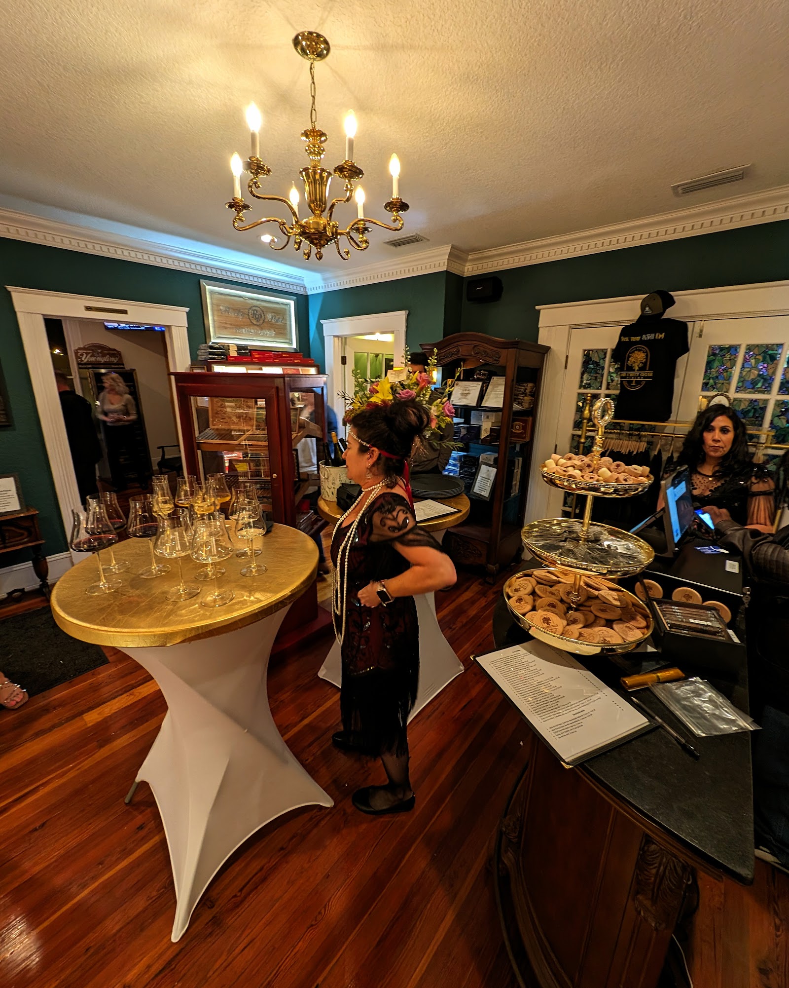 Ash Street Cigar Parlor LLC photo 4