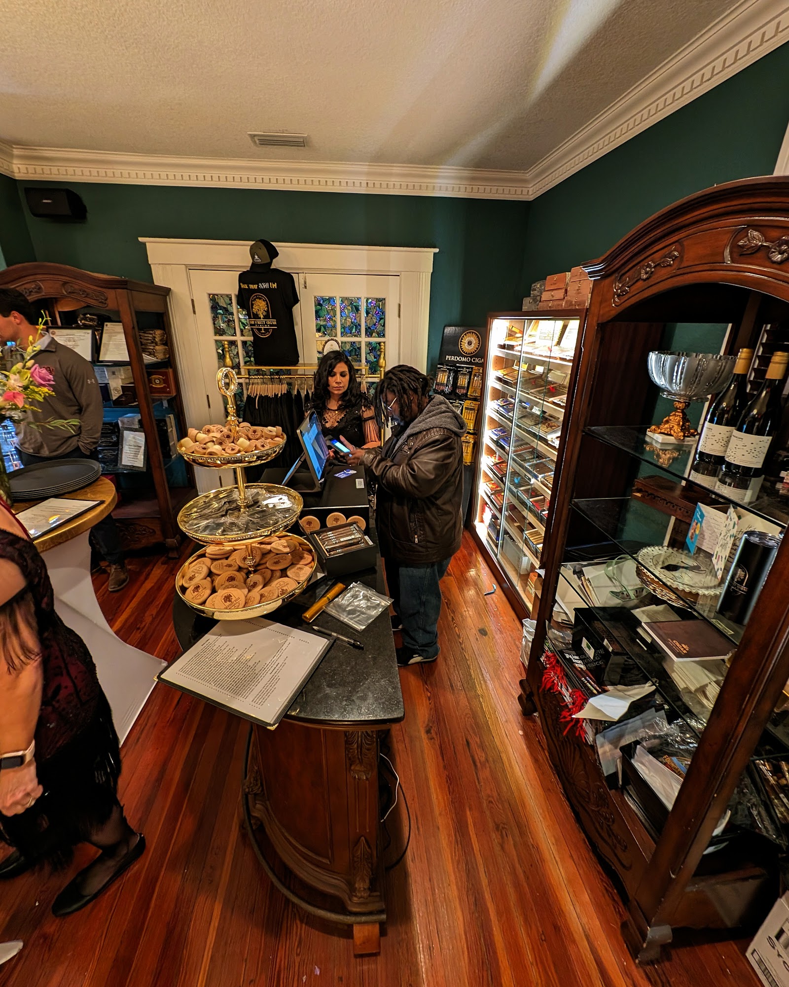 Ash Street Cigar Parlor LLC photo 7