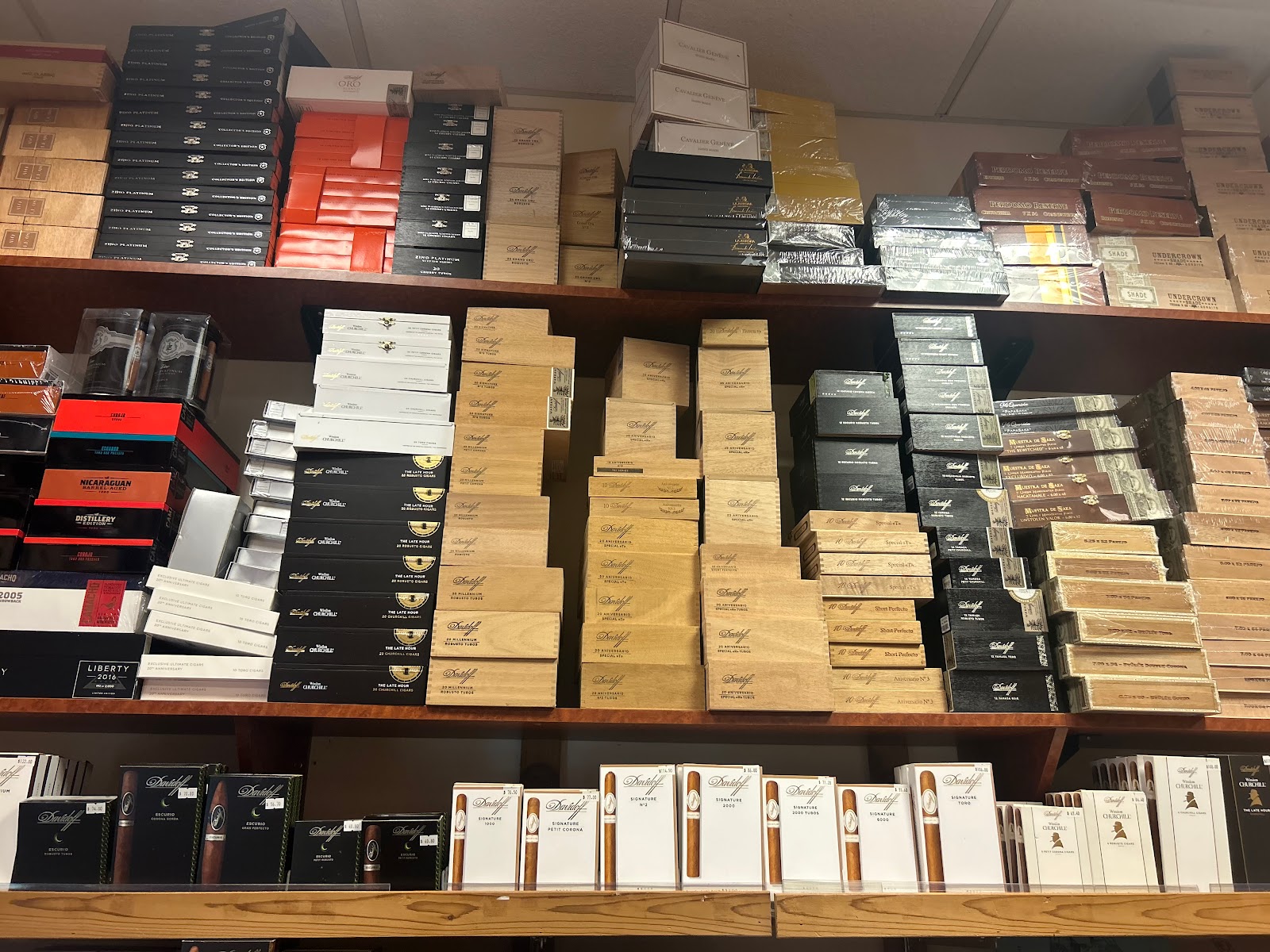 Ash & Vine Cigars photo 7