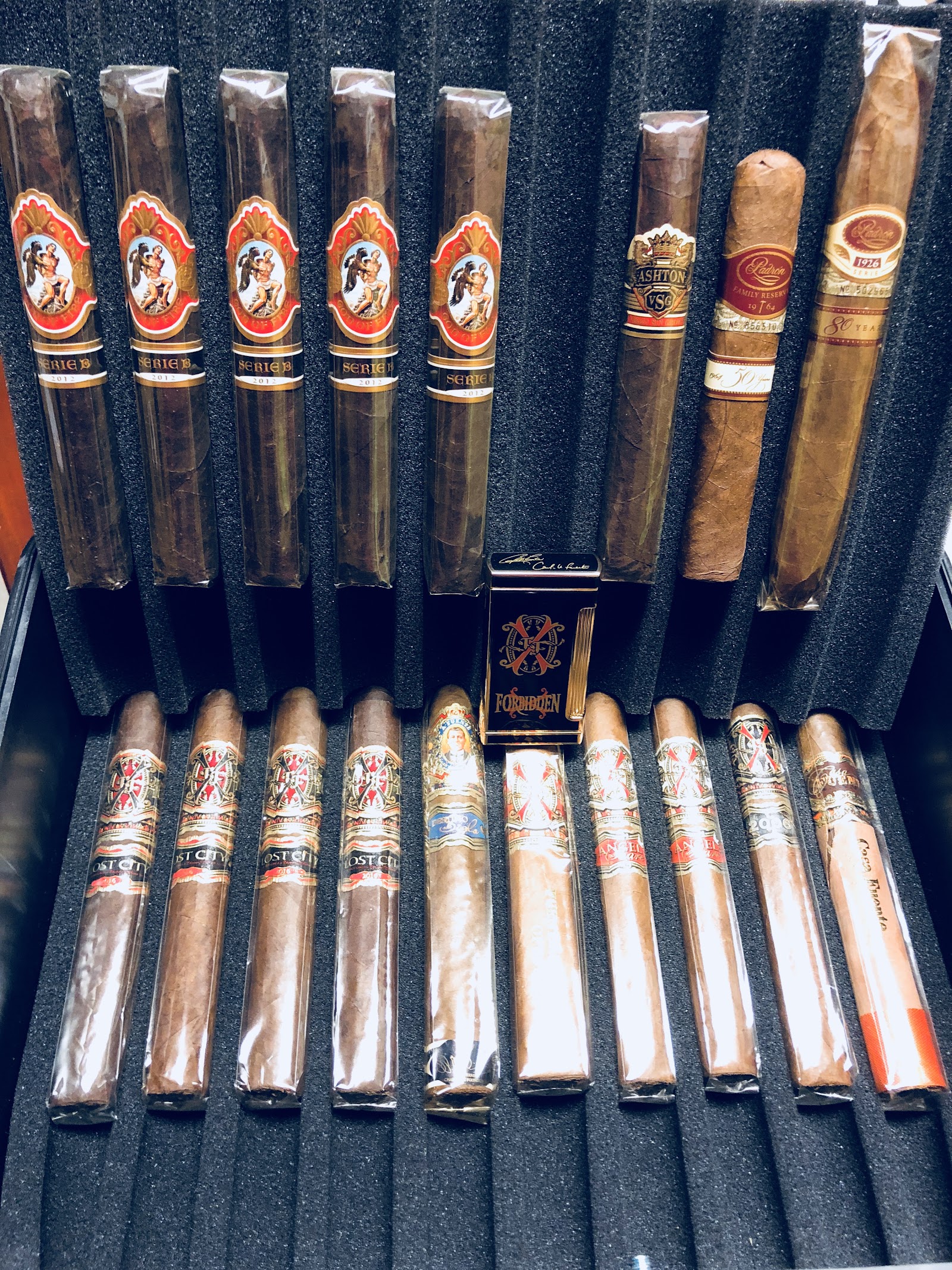Ash & Vine Cigars photo 8
