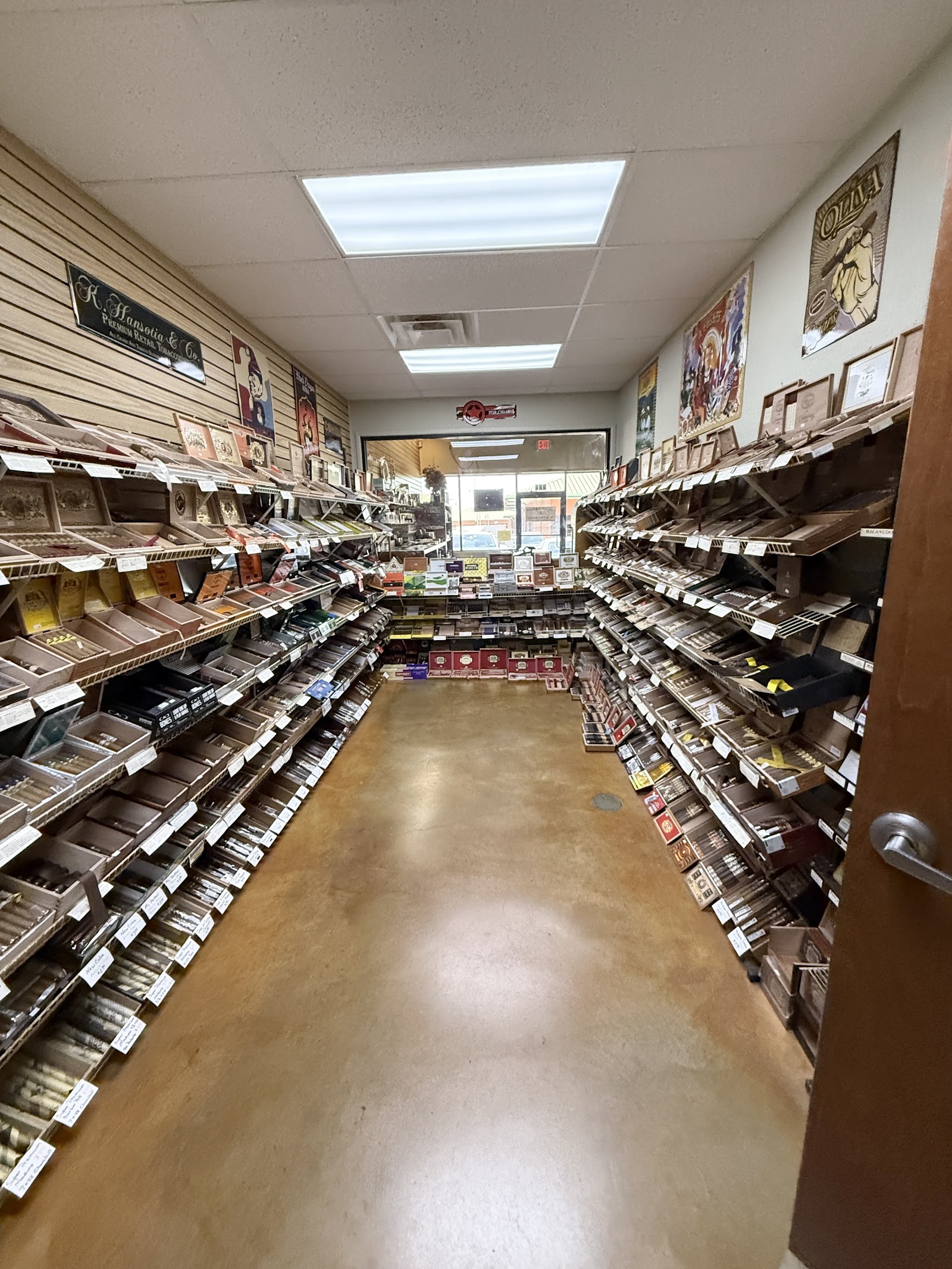 Austin Wine & Spirits Company D.B.A. Cigar Depot photo 3