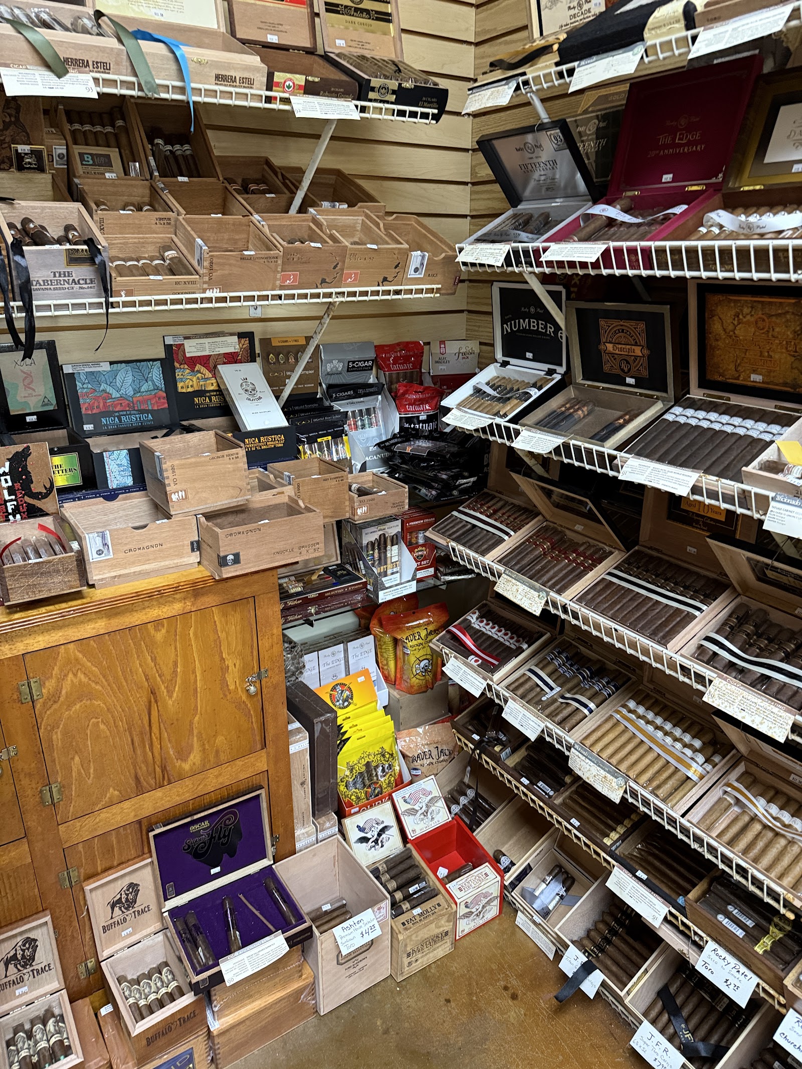 Austin Wine & Spirits Company D.B.A. Cigar Depot photo 7
