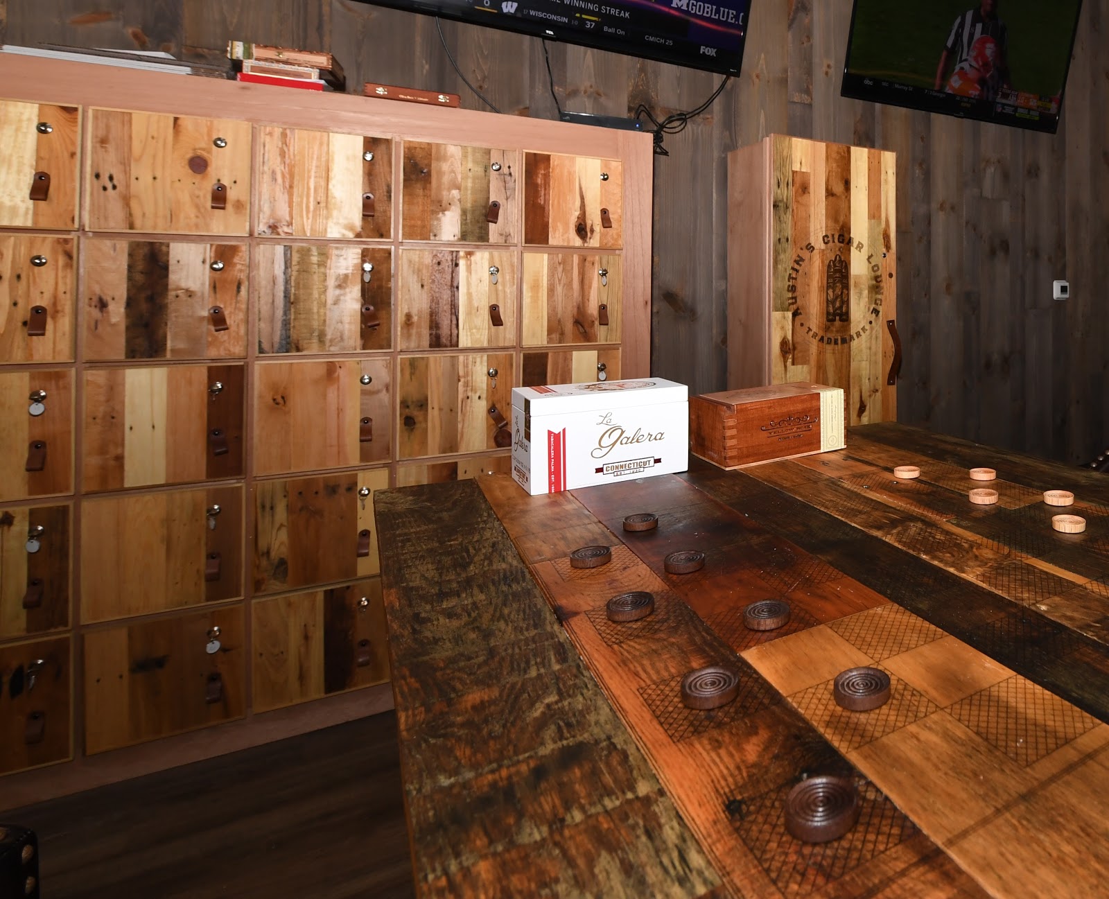 Austin's Cigar Lounge photo 7