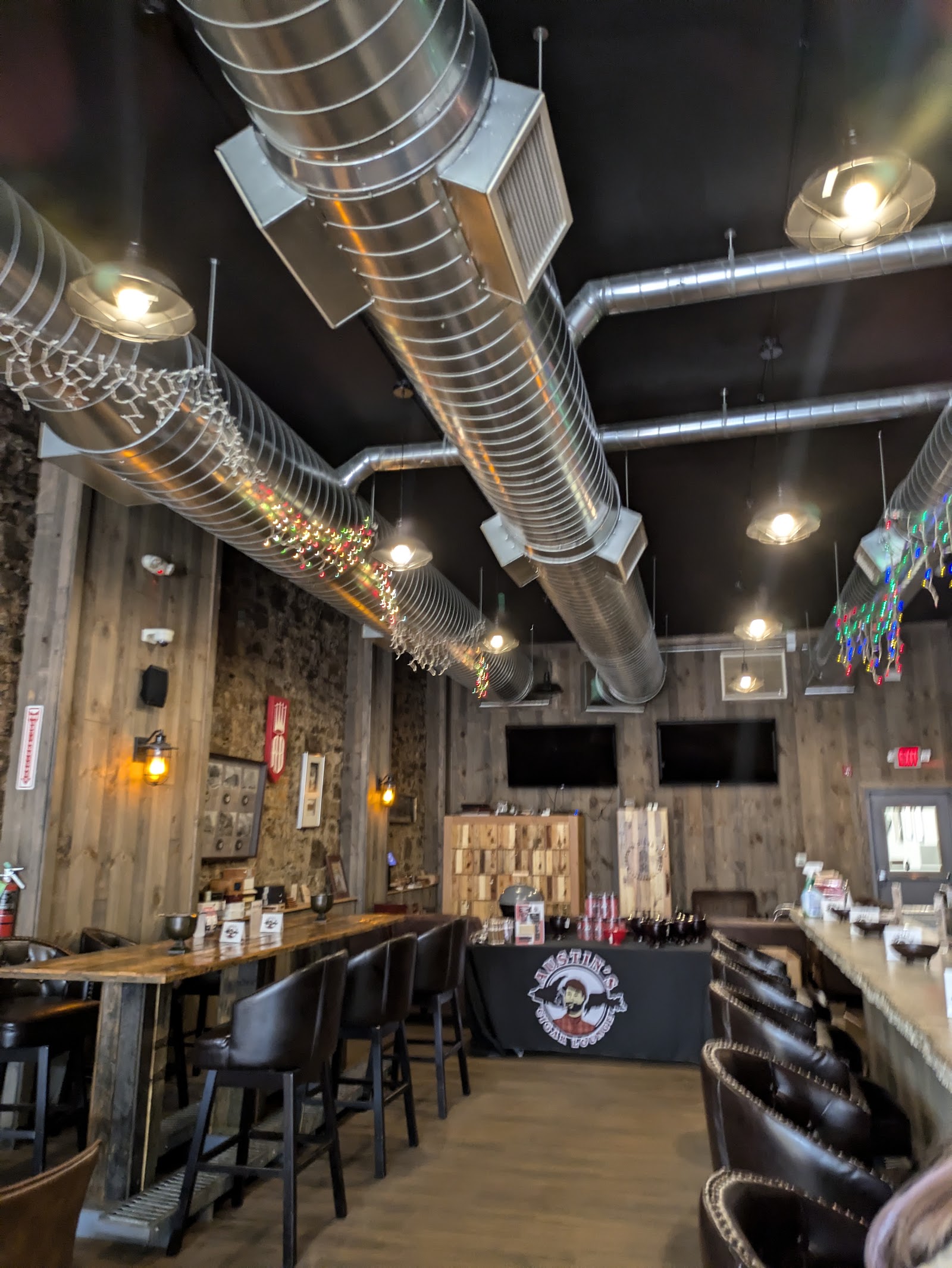 Austin's Cigar Lounge photo 8