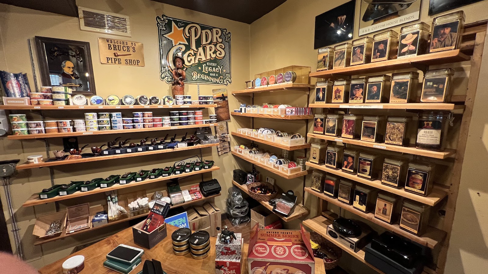 B & B Tobacconists photo 4