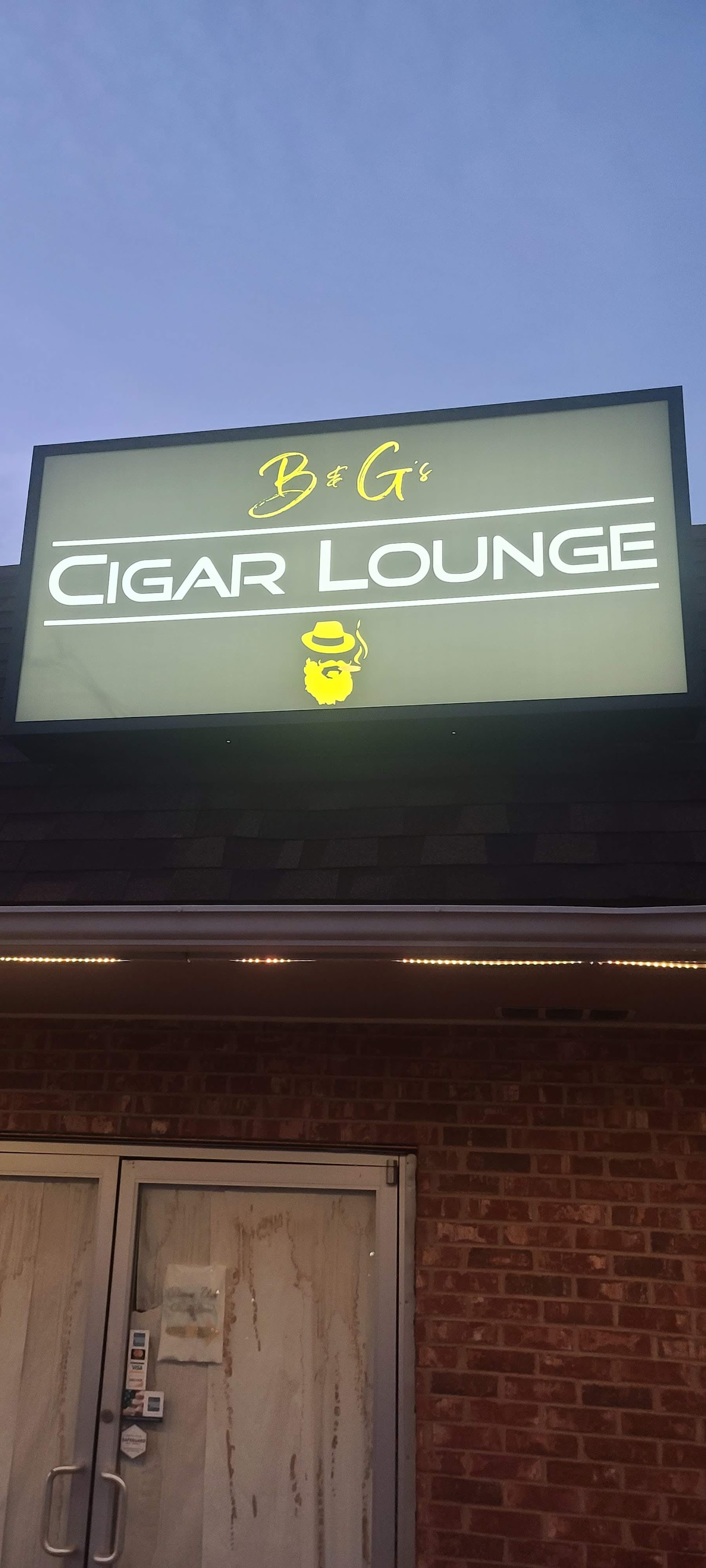 B&G's Cigar Lounge photo 7