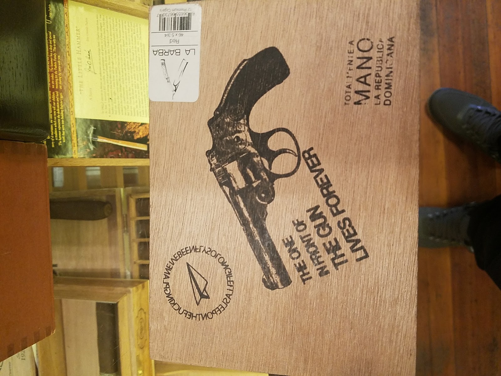 B n B International Cigars & Accessories photo 10