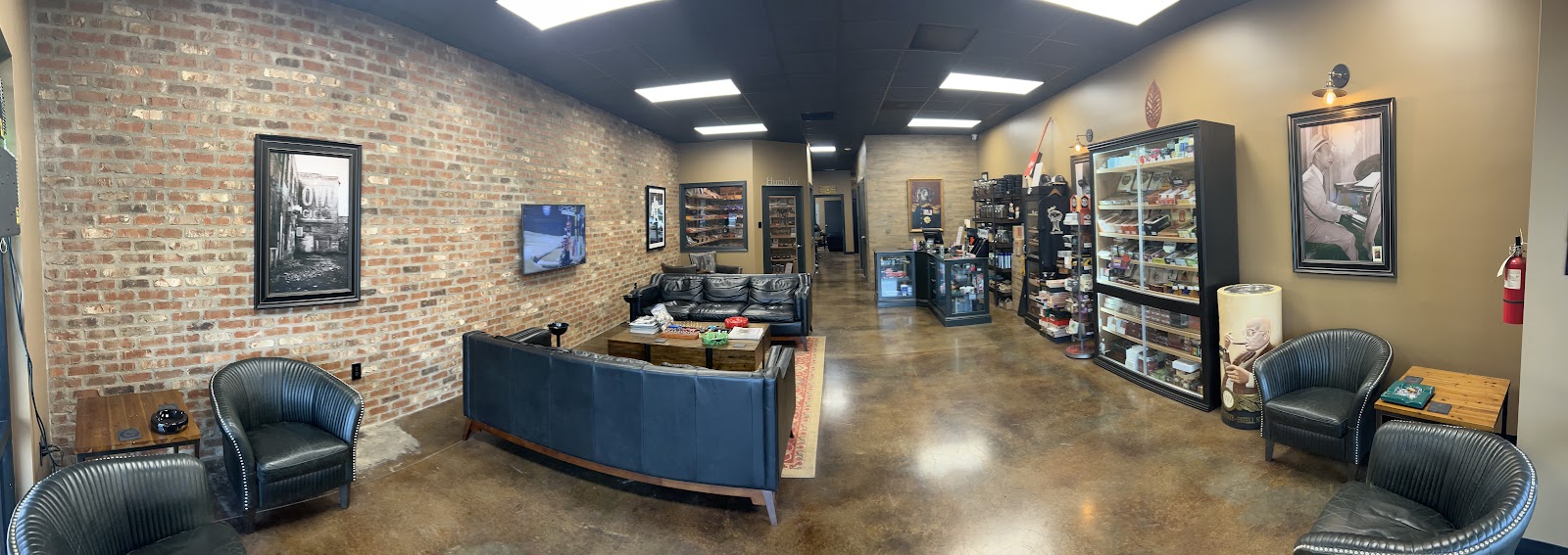 Bailey's Cigar Room photo 6