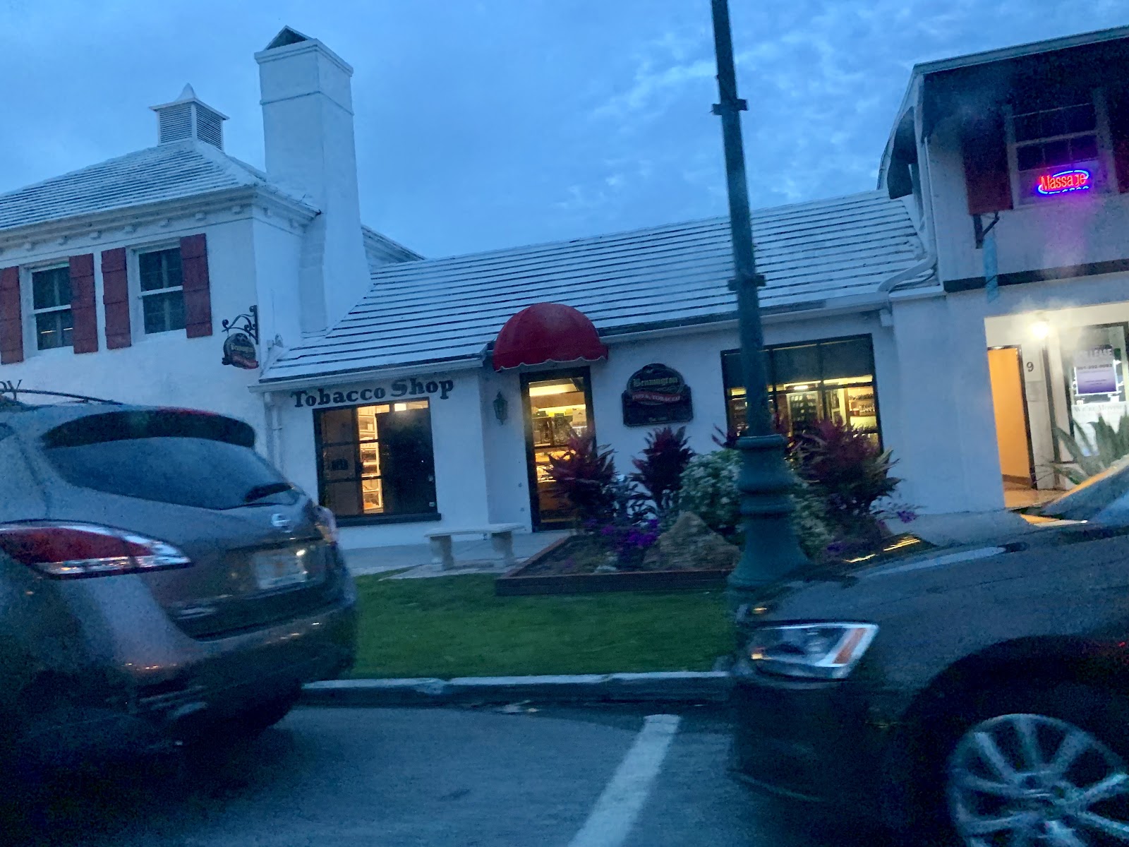 Bennington's Tobacconist