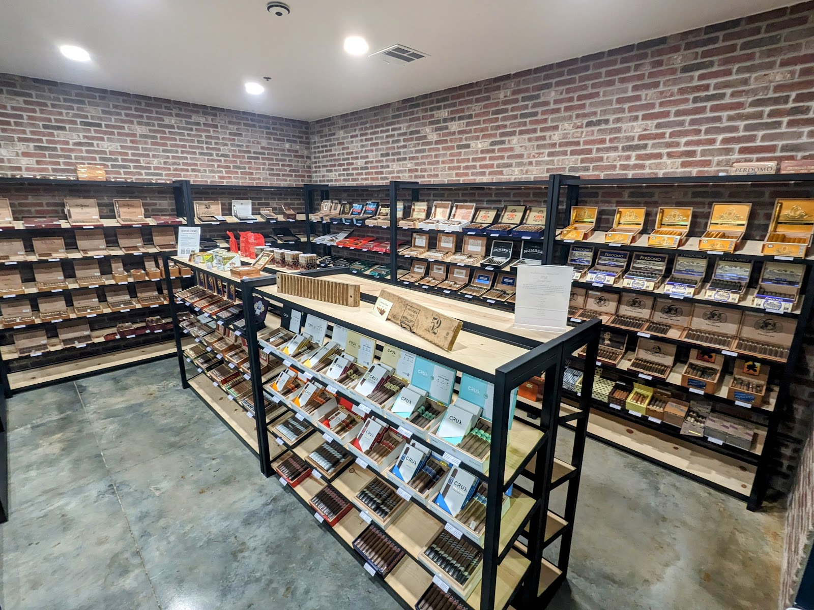 Bespoke Cigar Lounge photo 4