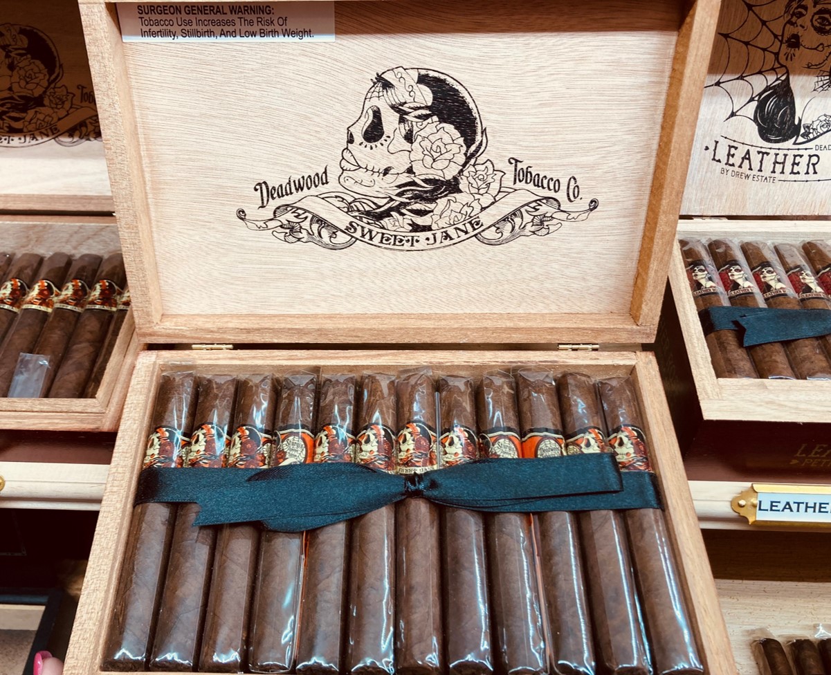 Big Stick Cigar Lounge photo 7