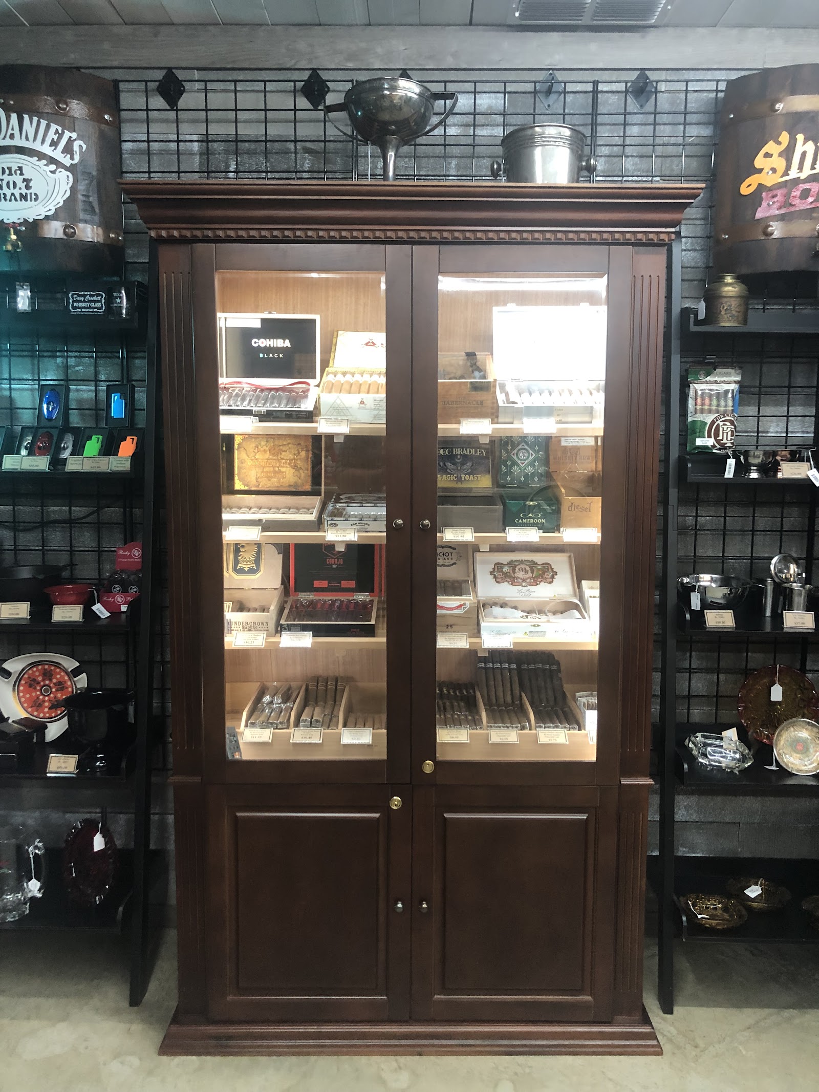 Bigfoot Cigar Co. photo 2