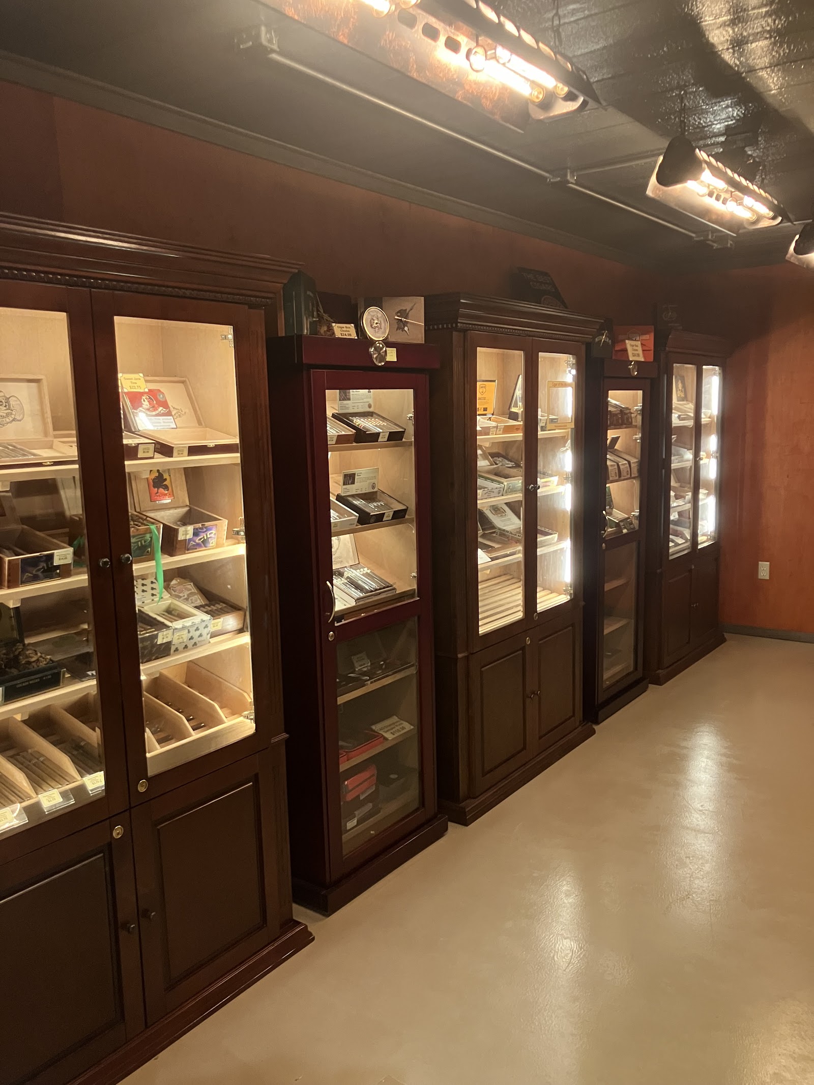 Bigfoot Cigar Co. photo 4