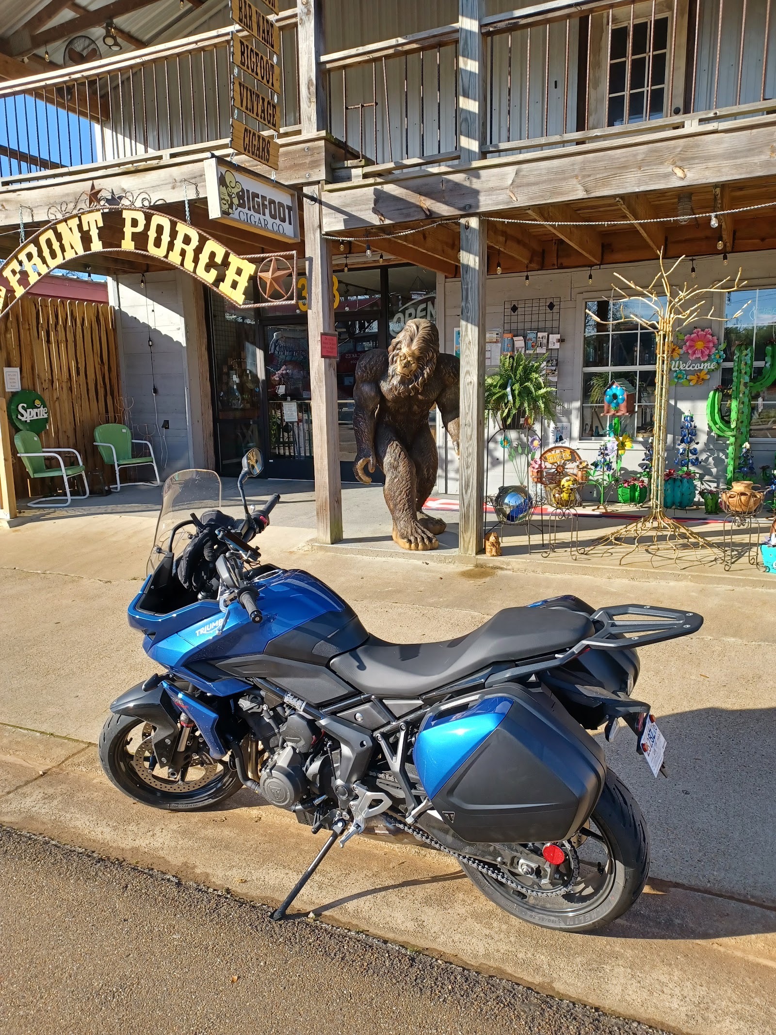 Bigfoot Cigar Co. photo 9