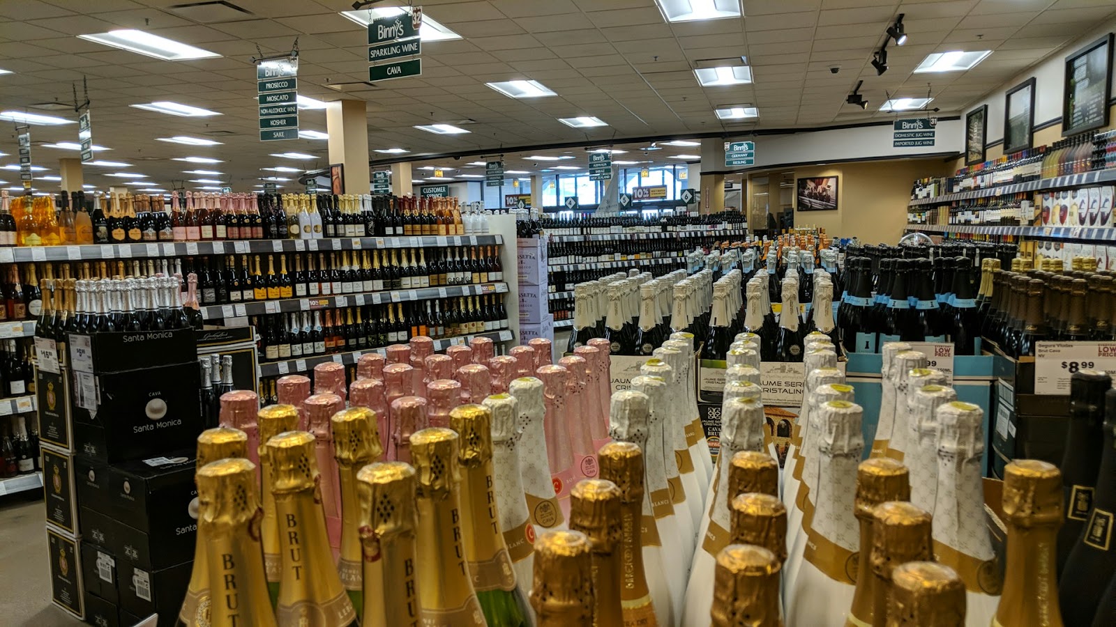 Binny's #11 - Chicago, IL (Lakeview) photo 2