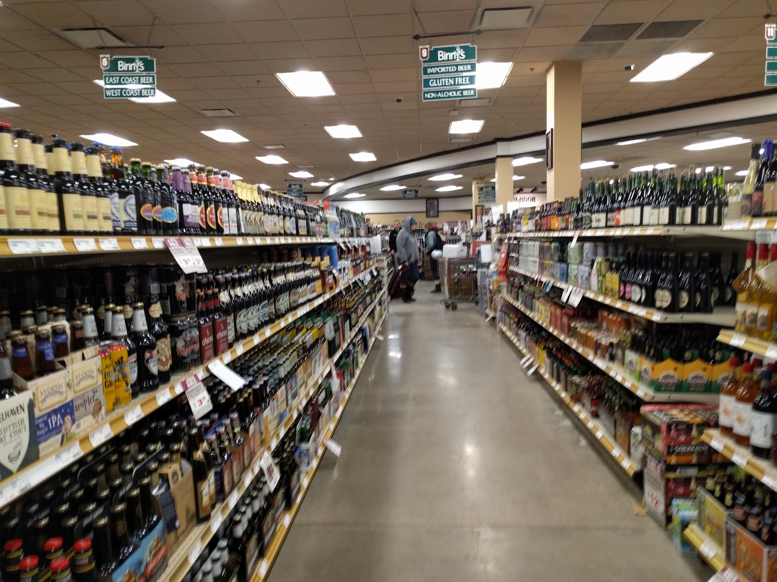 Binny's #11 - Chicago, IL (Lakeview) photo 5