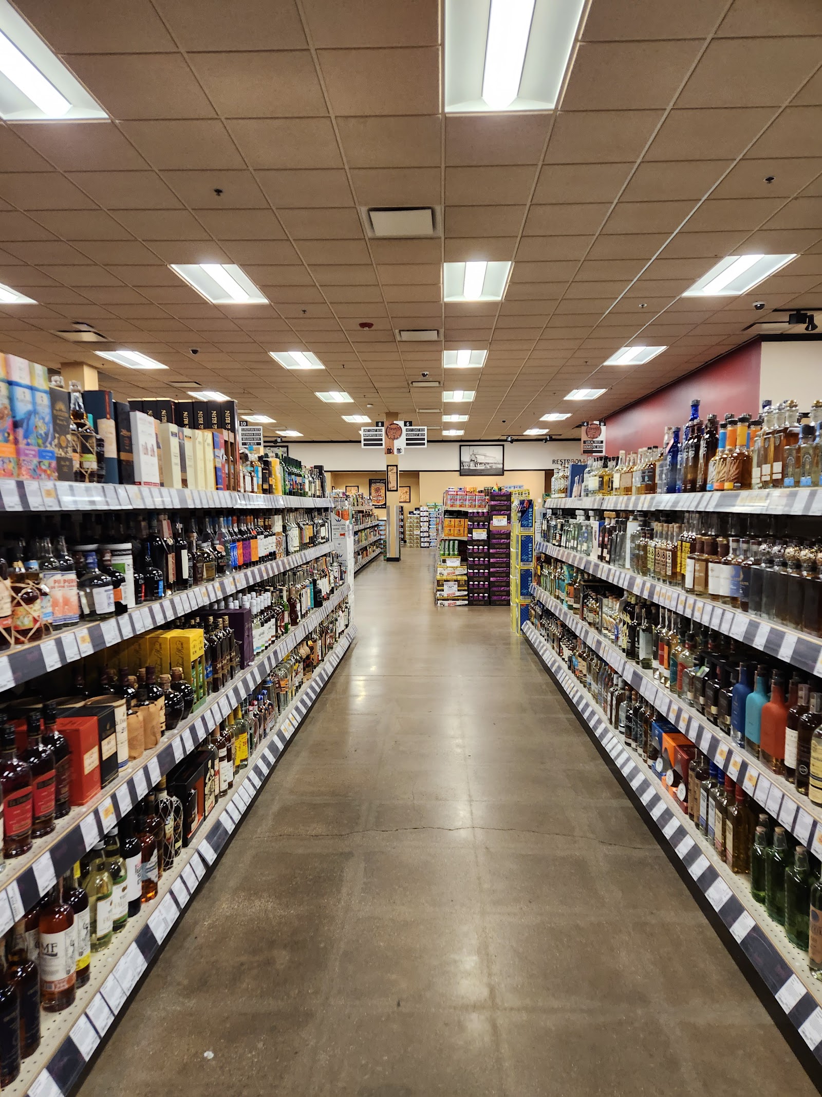 Binny's #11 - Chicago, IL (Lakeview) photo 8