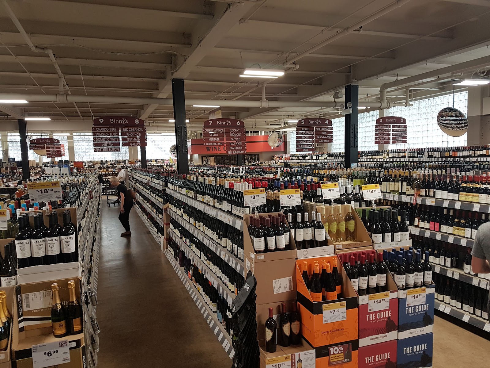 Binny's #16 - Chicago, IL (Grand Ave) photo 5