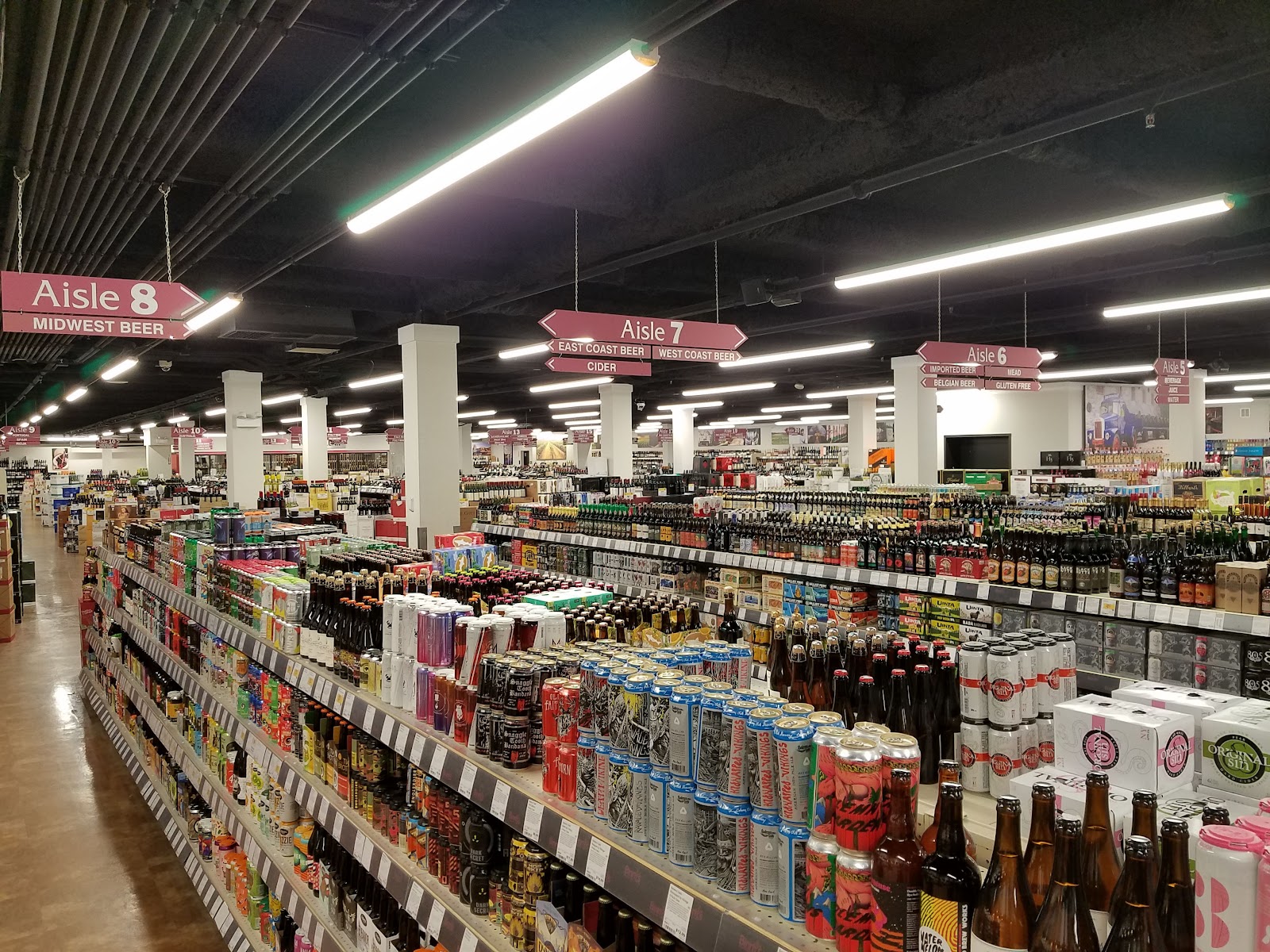 Binny's #22 - Chicago, IL (South Loop) photo 8