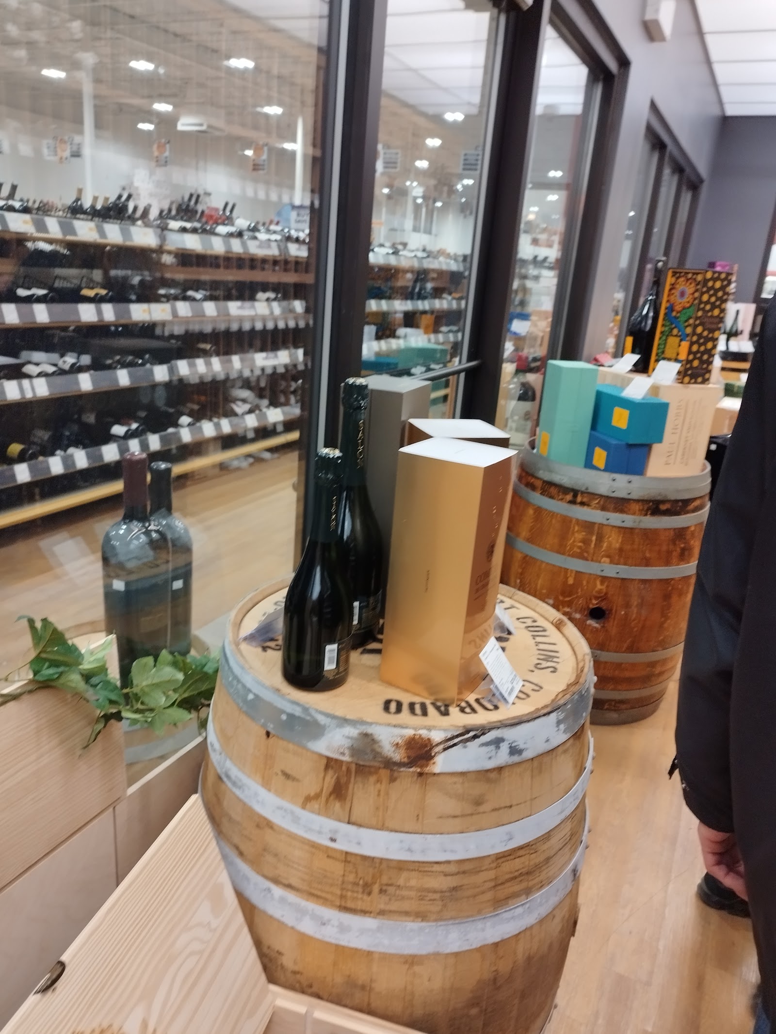 Binny's #24 - Chicago, IL (Lincoln Park) photo 5