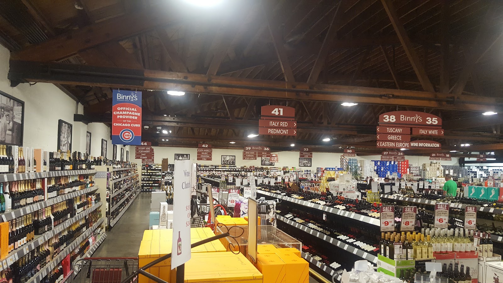 Binny's #31 - Evergreen Park, IL photo 5