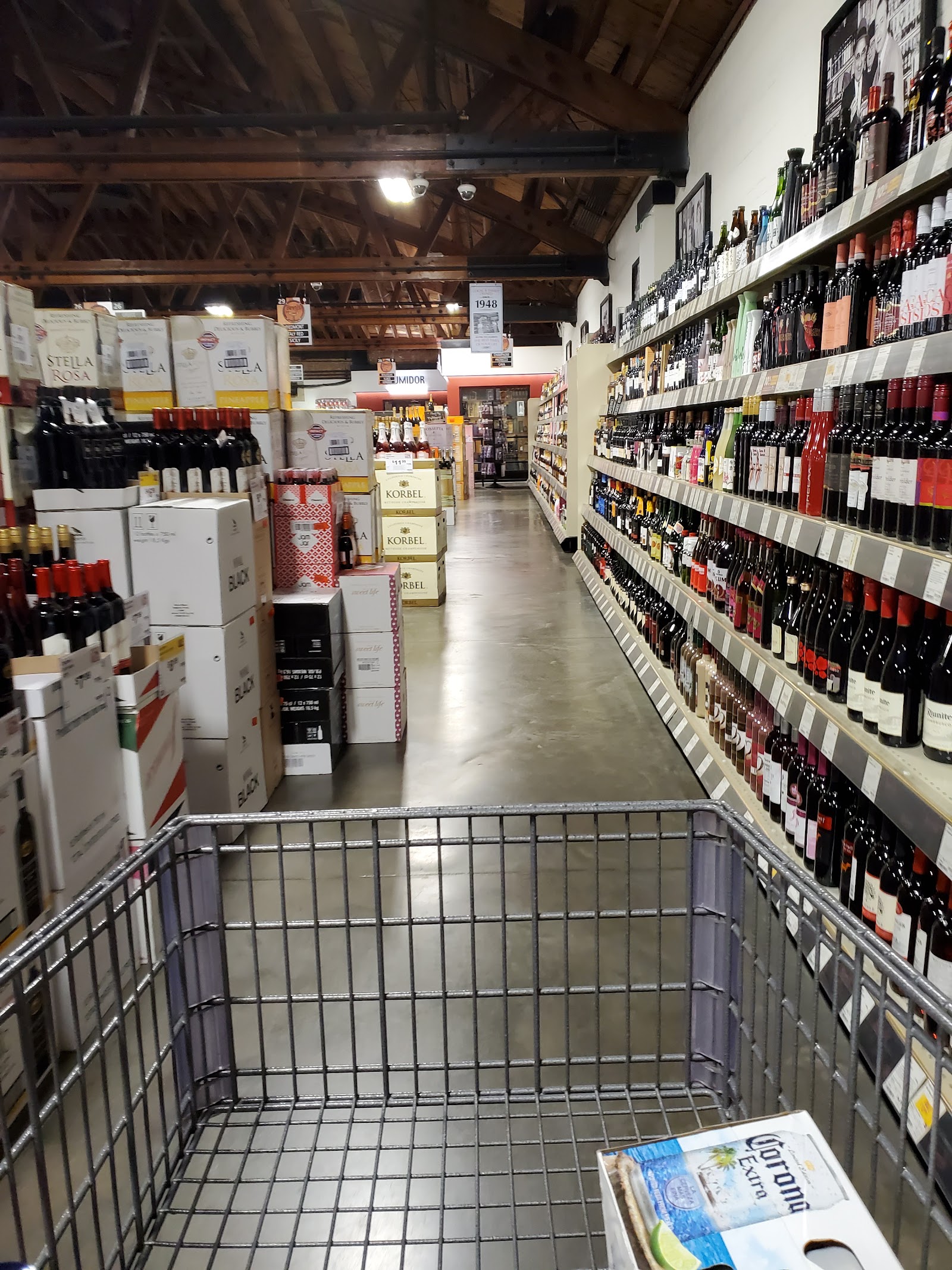 Binny's #31 - Evergreen Park, IL photo 9
