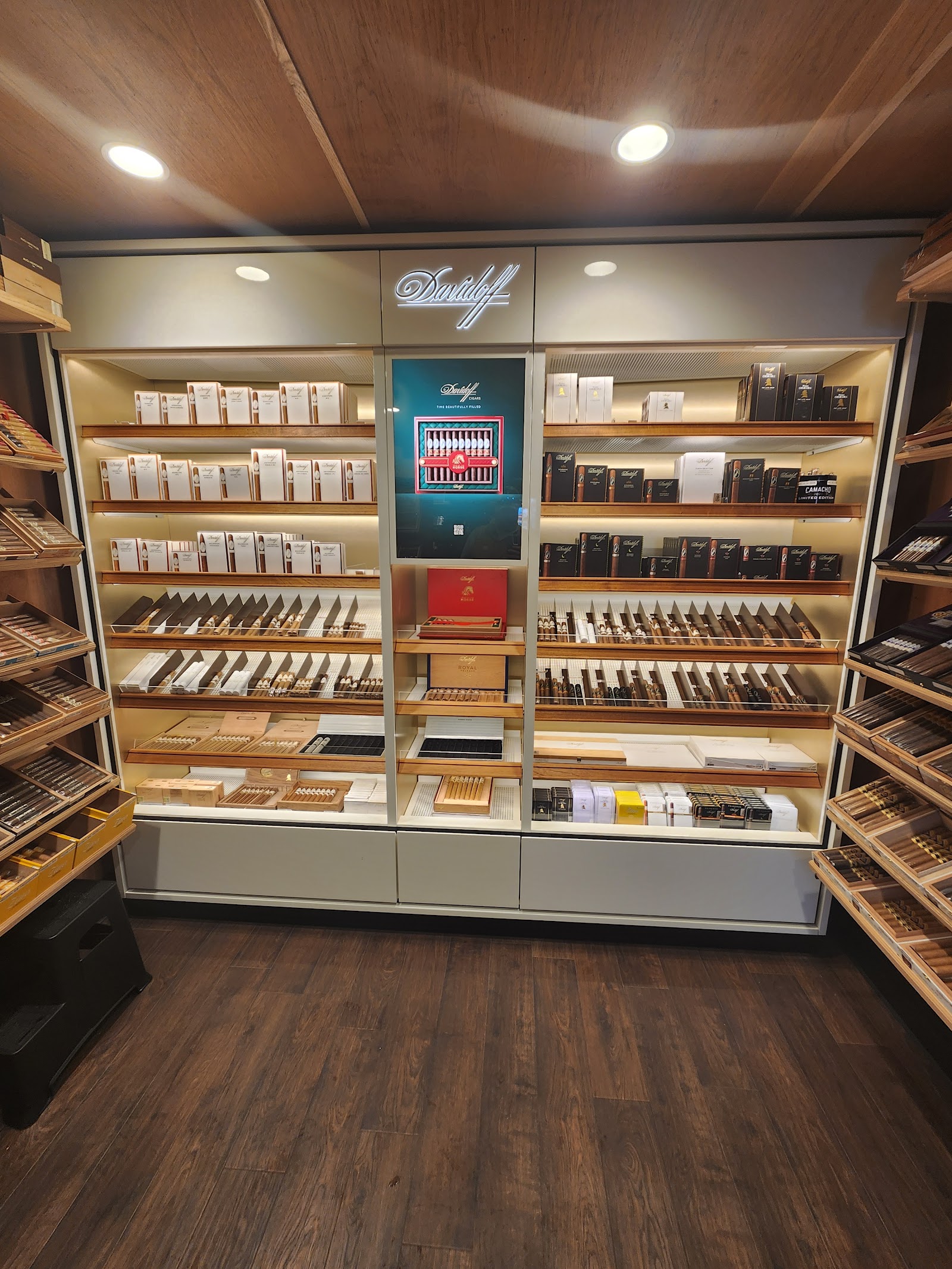 Black Rose Cigars photo 10