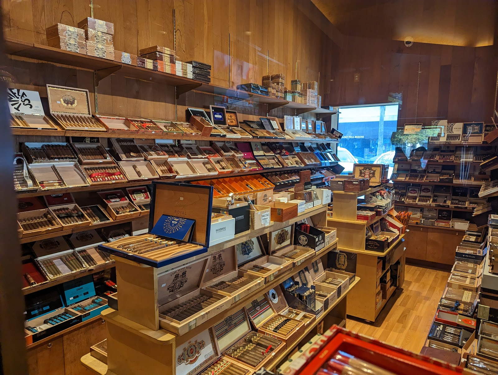 Blue Flame Cigar Lounge photo 2