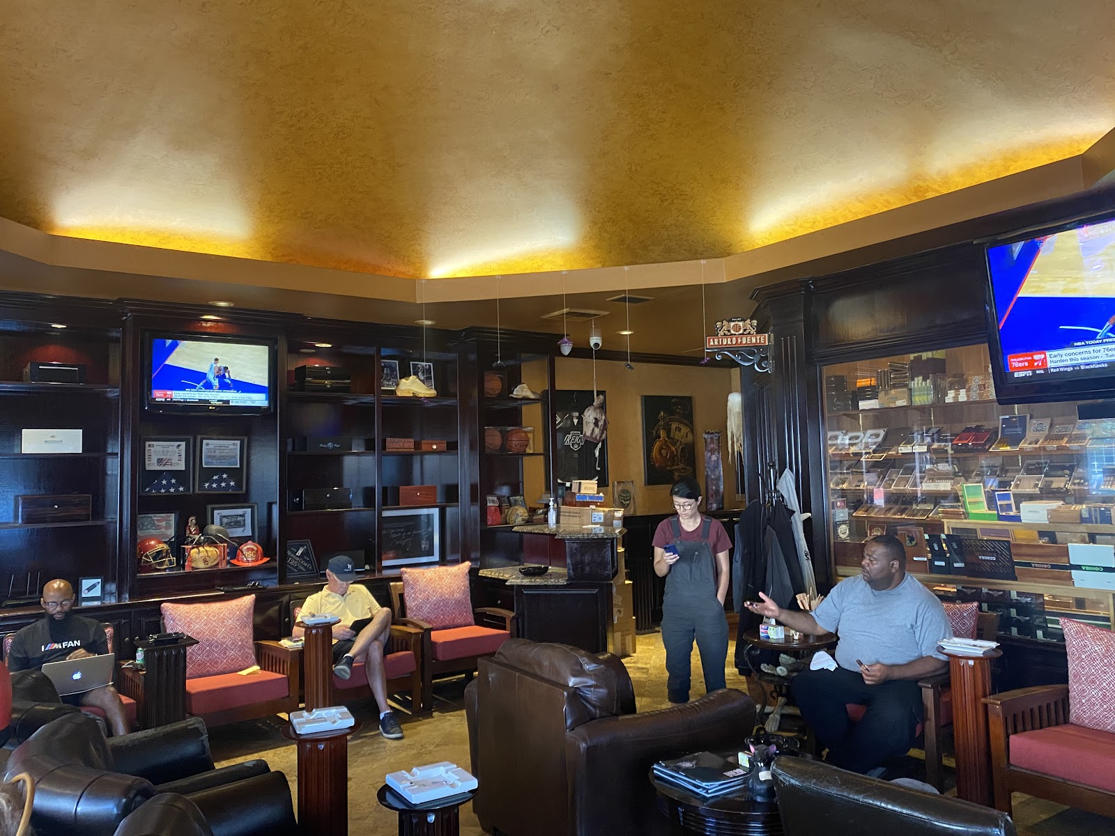Blue Flame Cigar Lounge photo 9