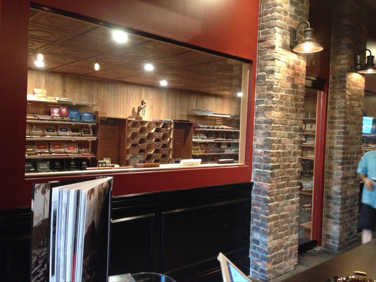 Bo's Cigar Lounge Bellflower photo 3