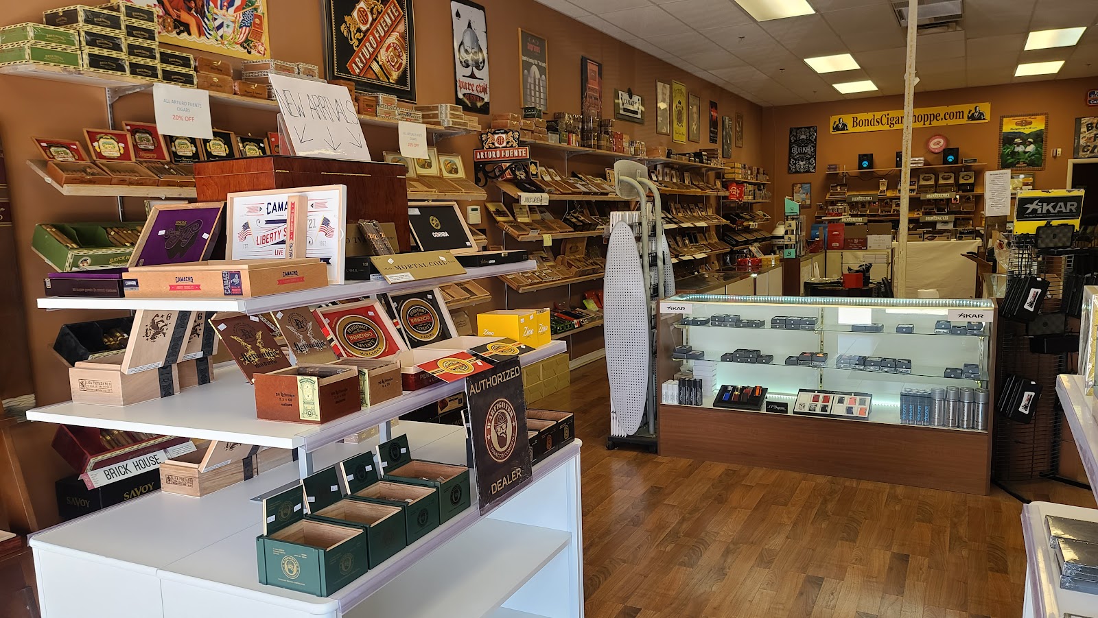 Bonds Fine Cigar Shoppe photo 4