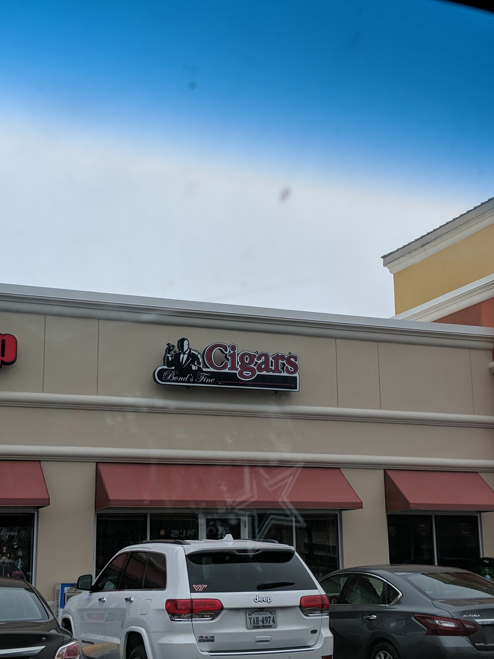 Bonds Fine Cigar Shoppe photo 5