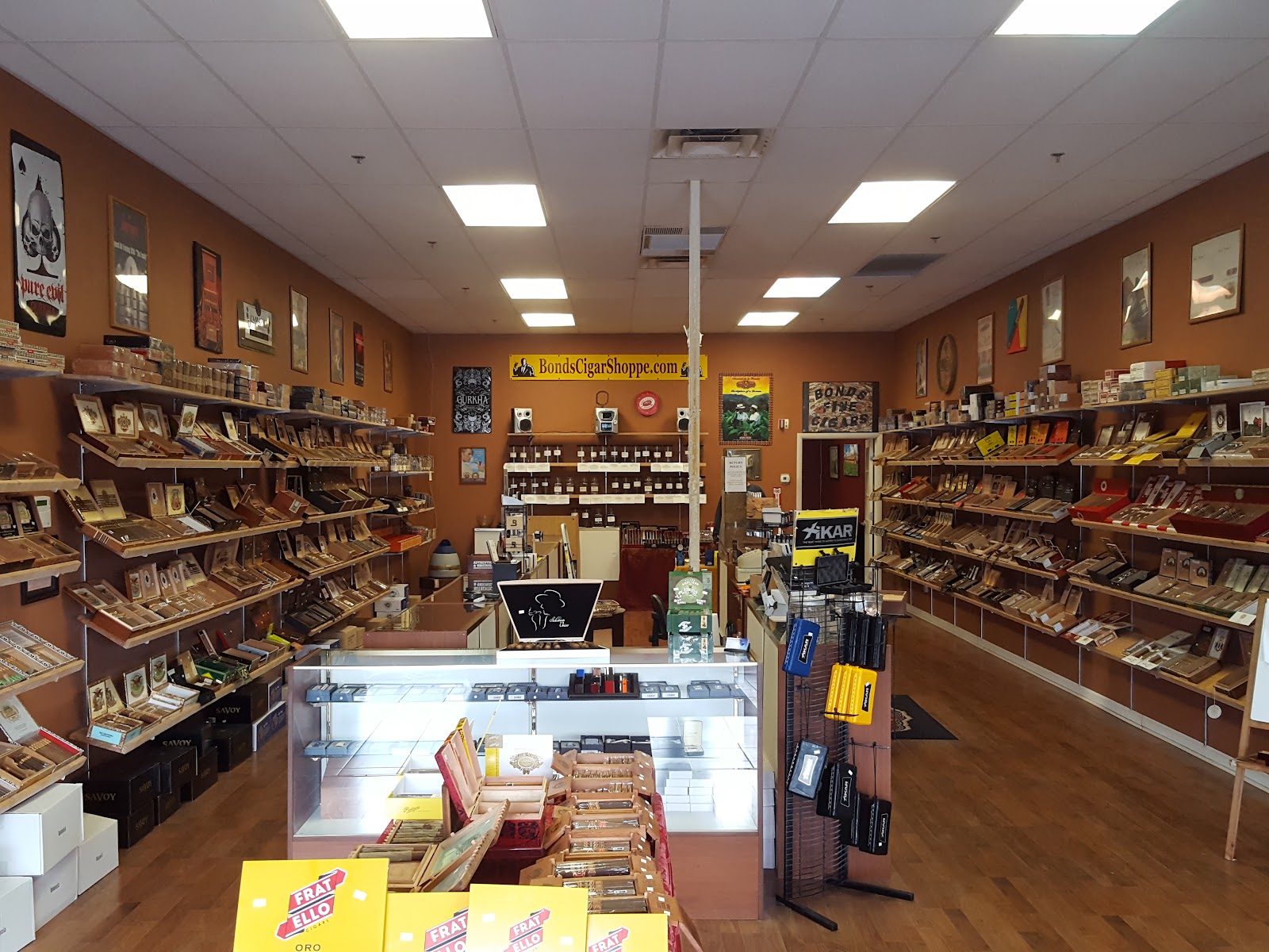 Bonds Fine Cigar Shoppe photo 8