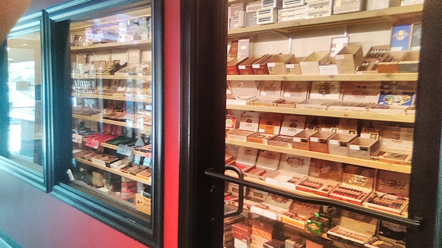 Bowling Green Pipe & Cigar photo 7